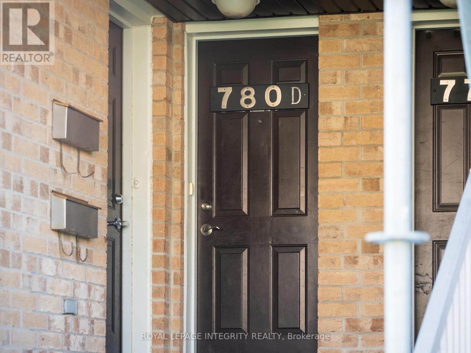 












D - 780 CHAPMAN MILLS DRIVE

,
Ottawa,




Ontario
K2J0V4

