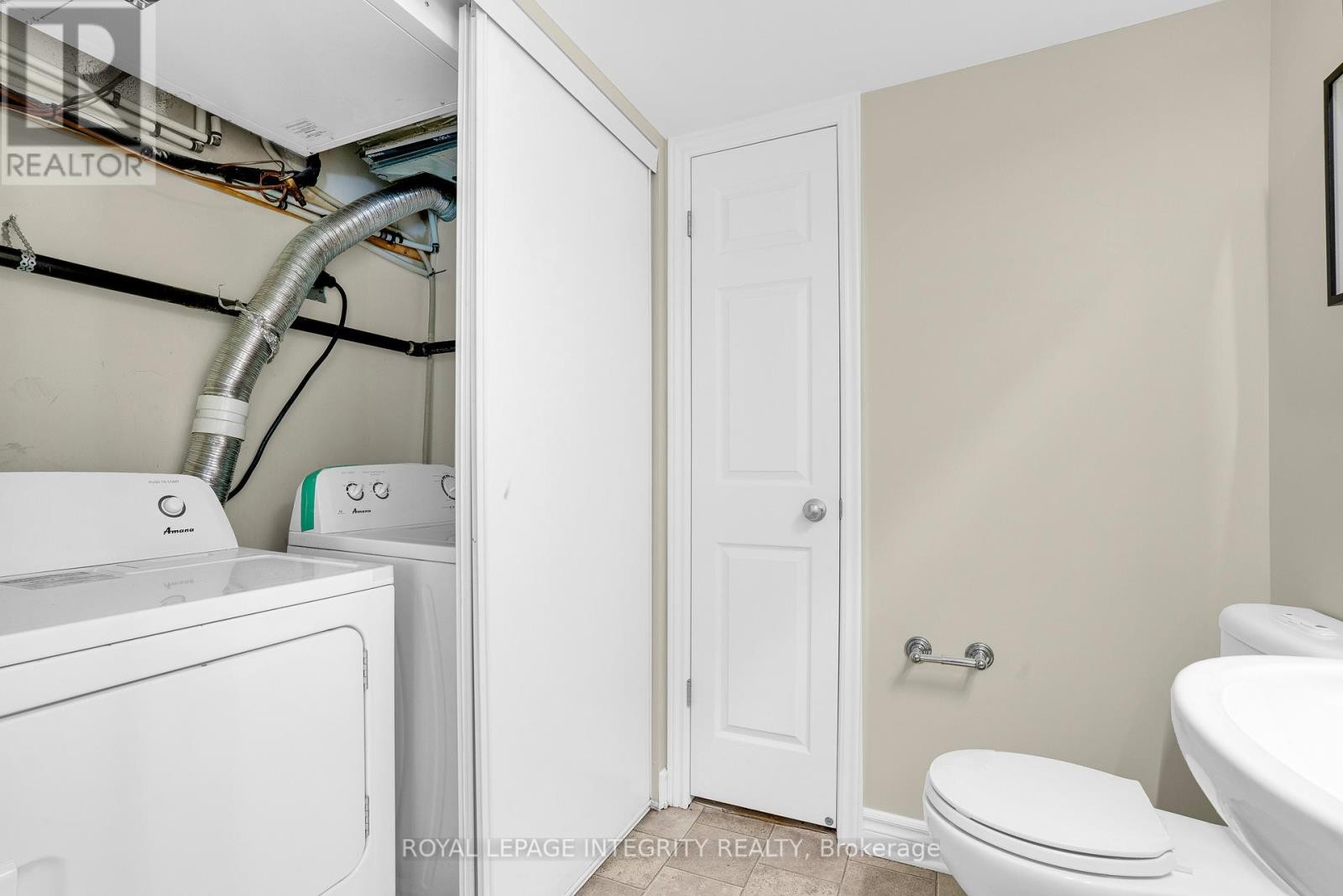 












D - 780 CHAPMAN MILLS DRIVE

,
Ottawa,




Ontario
K2J0V4


