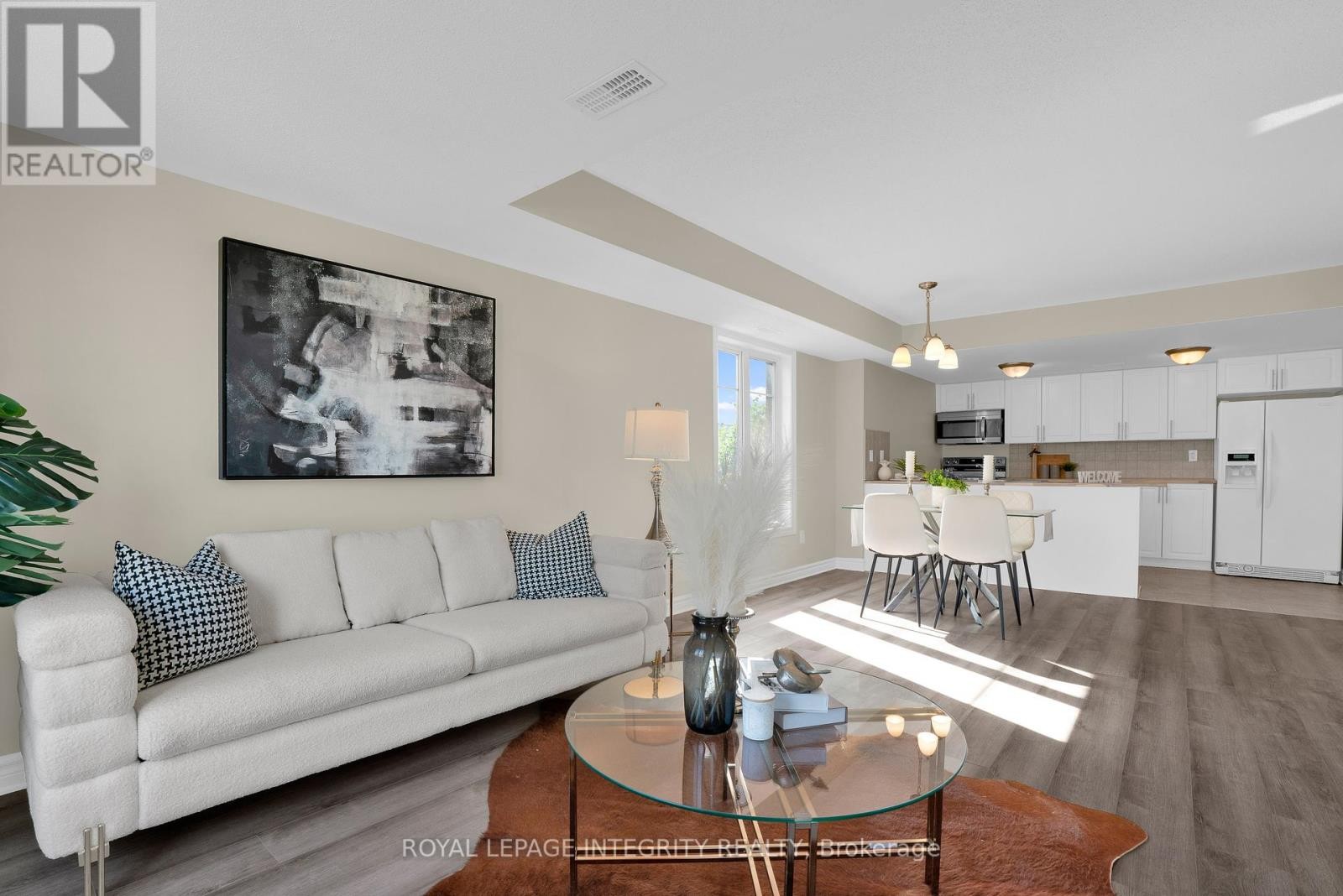 












D - 780 CHAPMAN MILLS DRIVE

,
Ottawa,




Ontario
K2J0V4

