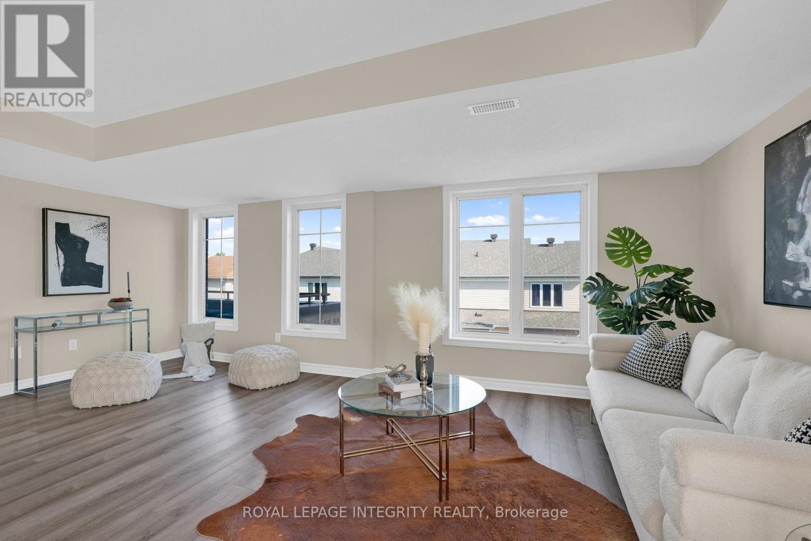 












D - 780 CHAPMAN MILLS DRIVE

,
Ottawa,




Ontario
K2J0V4

