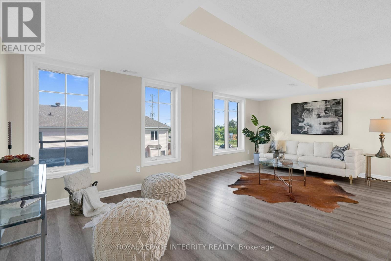 












D - 780 CHAPMAN MILLS DRIVE

,
Ottawa,




Ontario
K2J0V4

