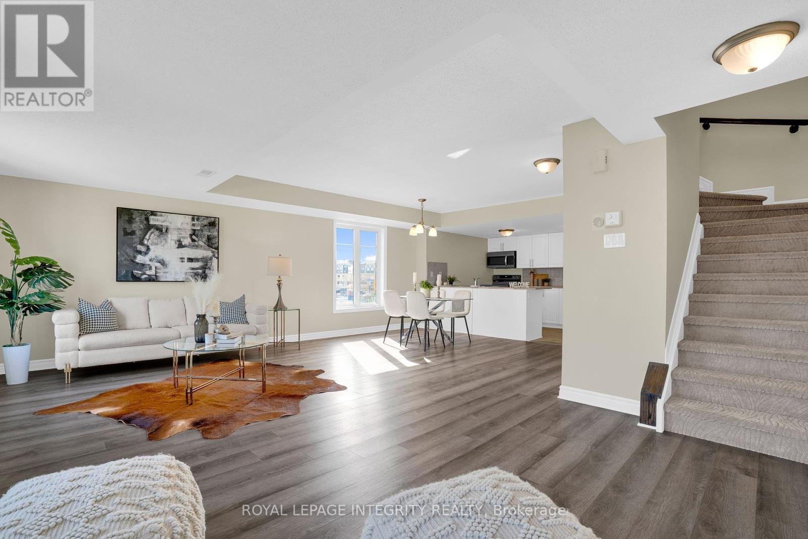 












D - 780 CHAPMAN MILLS DRIVE

,
Ottawa,




Ontario
K2J0V4

