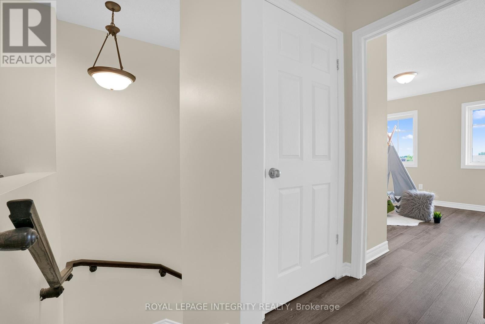 












D - 780 CHAPMAN MILLS DRIVE

,
Ottawa,




Ontario
K2J0V4

