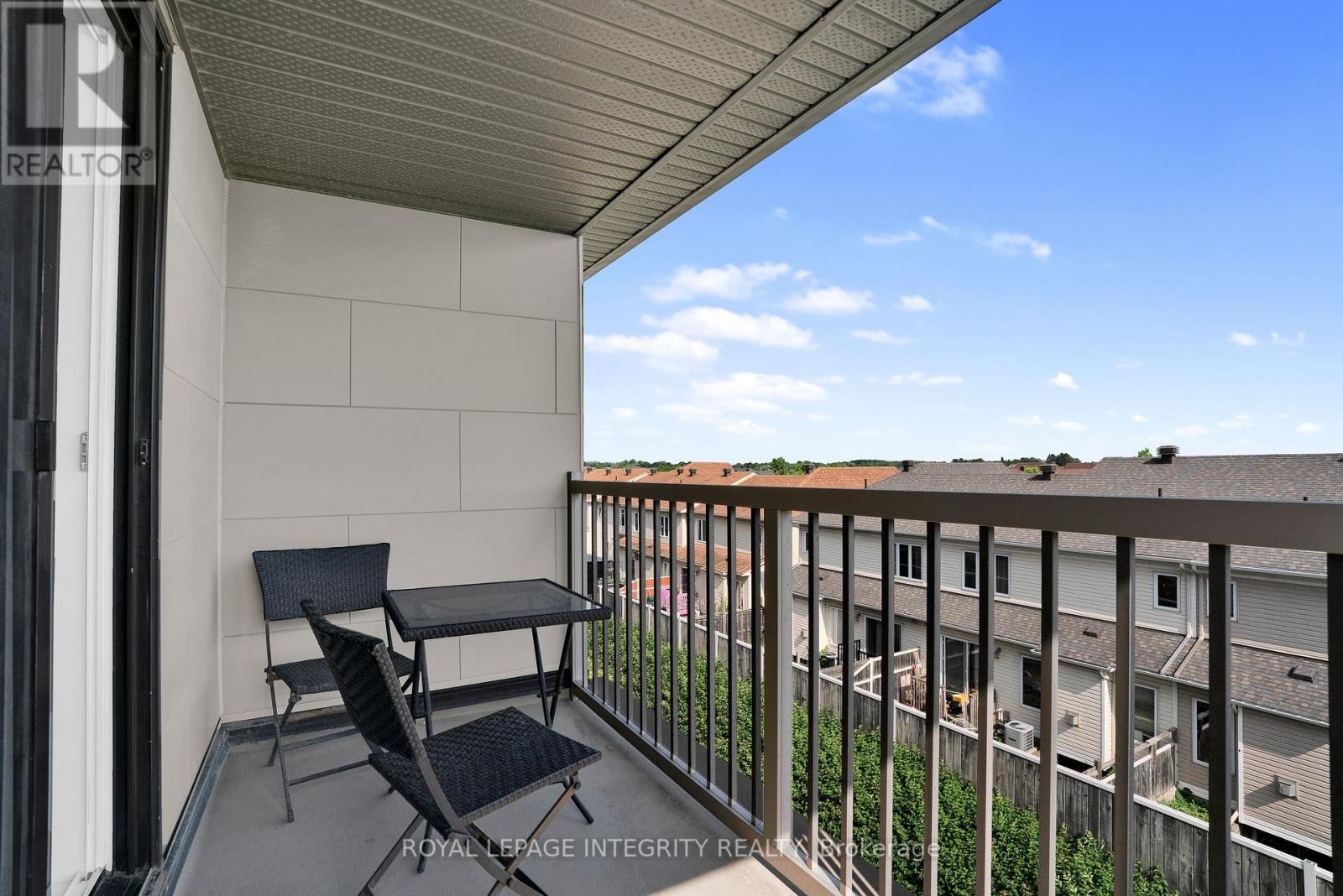 












D - 780 CHAPMAN MILLS DRIVE

,
Ottawa,




Ontario
K2J0V4

