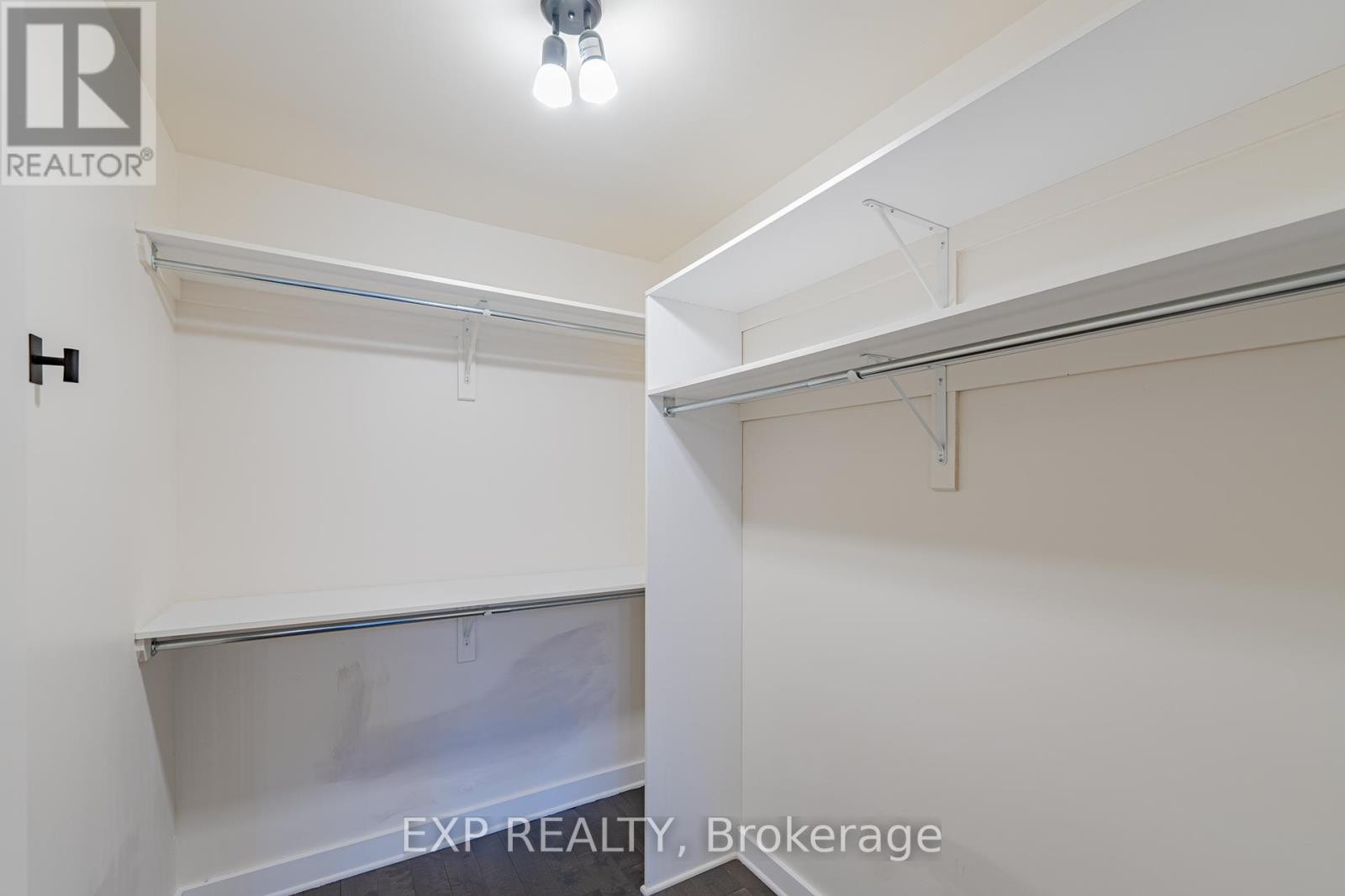 












14 CAMIL STREET

,
Ottawa,




Ontario
K1K0X1

