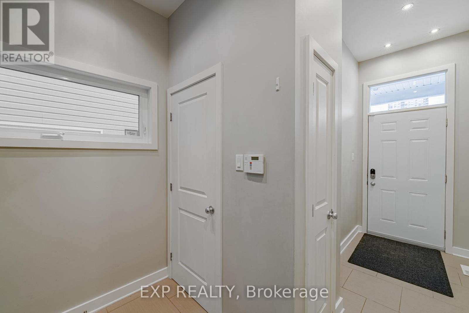 












14 CAMIL STREET

,
Ottawa,




Ontario
K1K0X1

