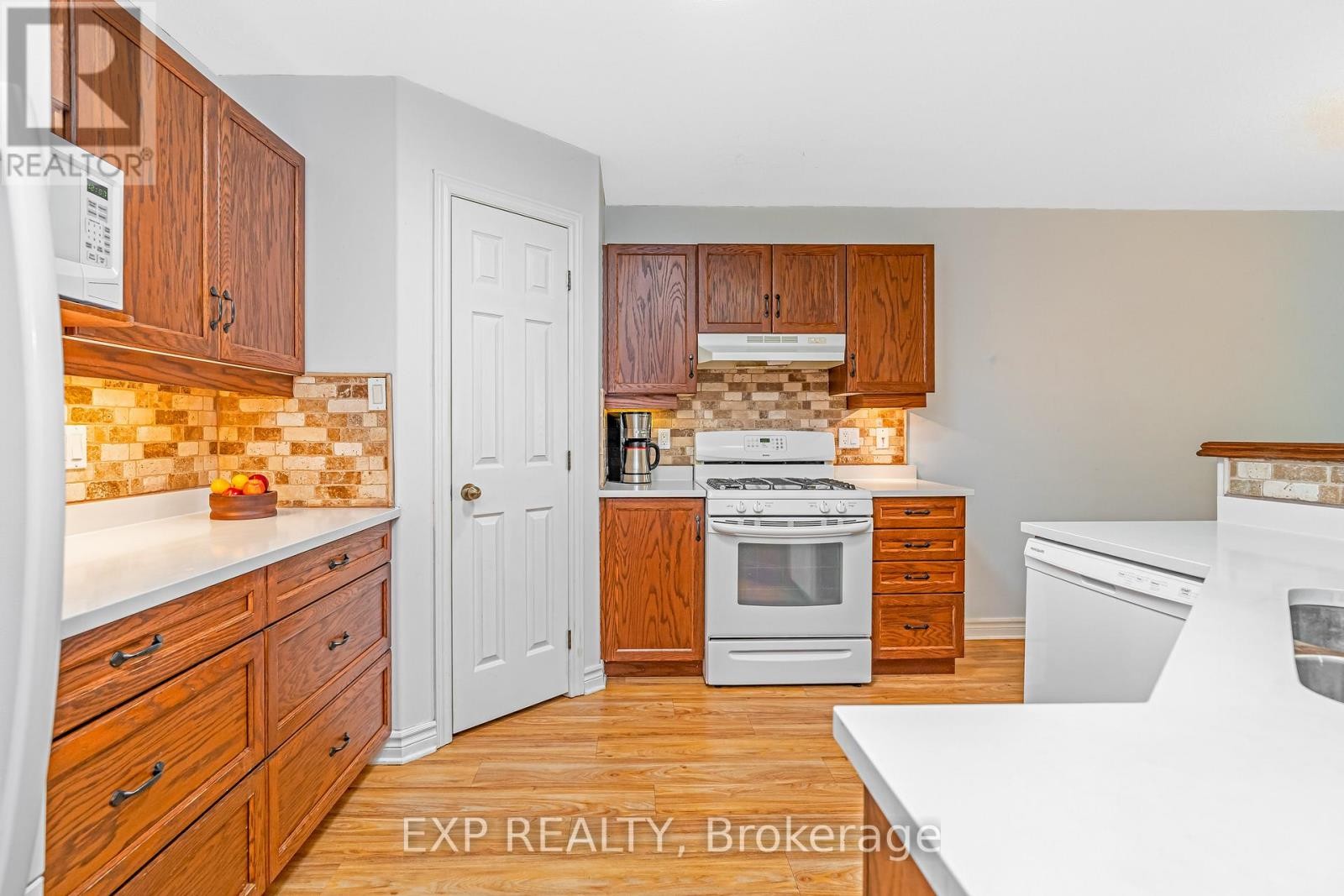 












357 JAMIESON STREET

,
Mississippi Mills,




Ontario
K0A1A0

