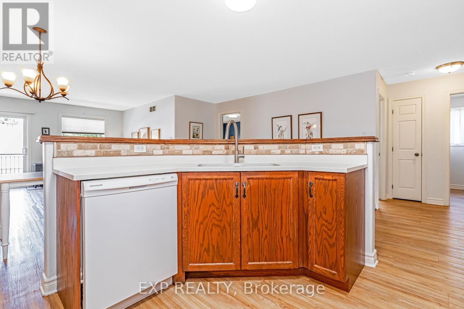












357 JAMIESON STREET

,
Mississippi Mills,




Ontario
K0A1A0

