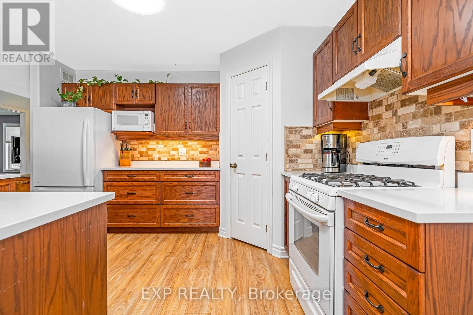 












357 JAMIESON STREET

,
Mississippi Mills,




Ontario
K0A1A0

