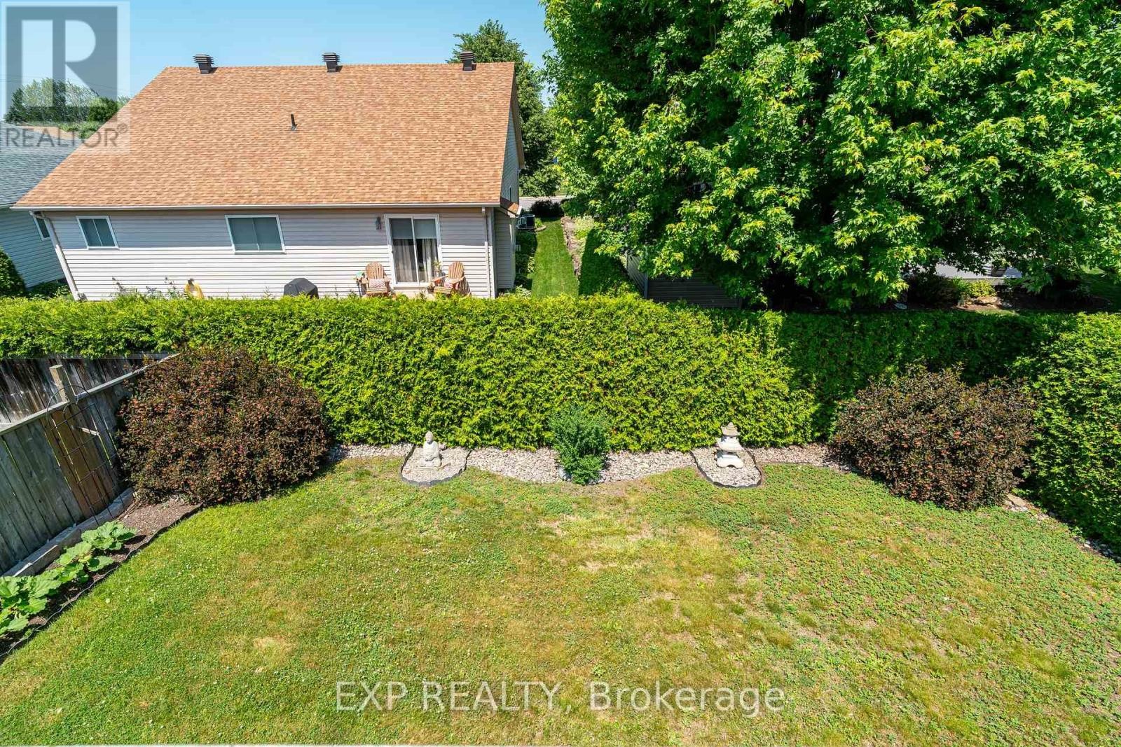 












357 JAMIESON STREET

,
Mississippi Mills,




Ontario
K0A1A0

