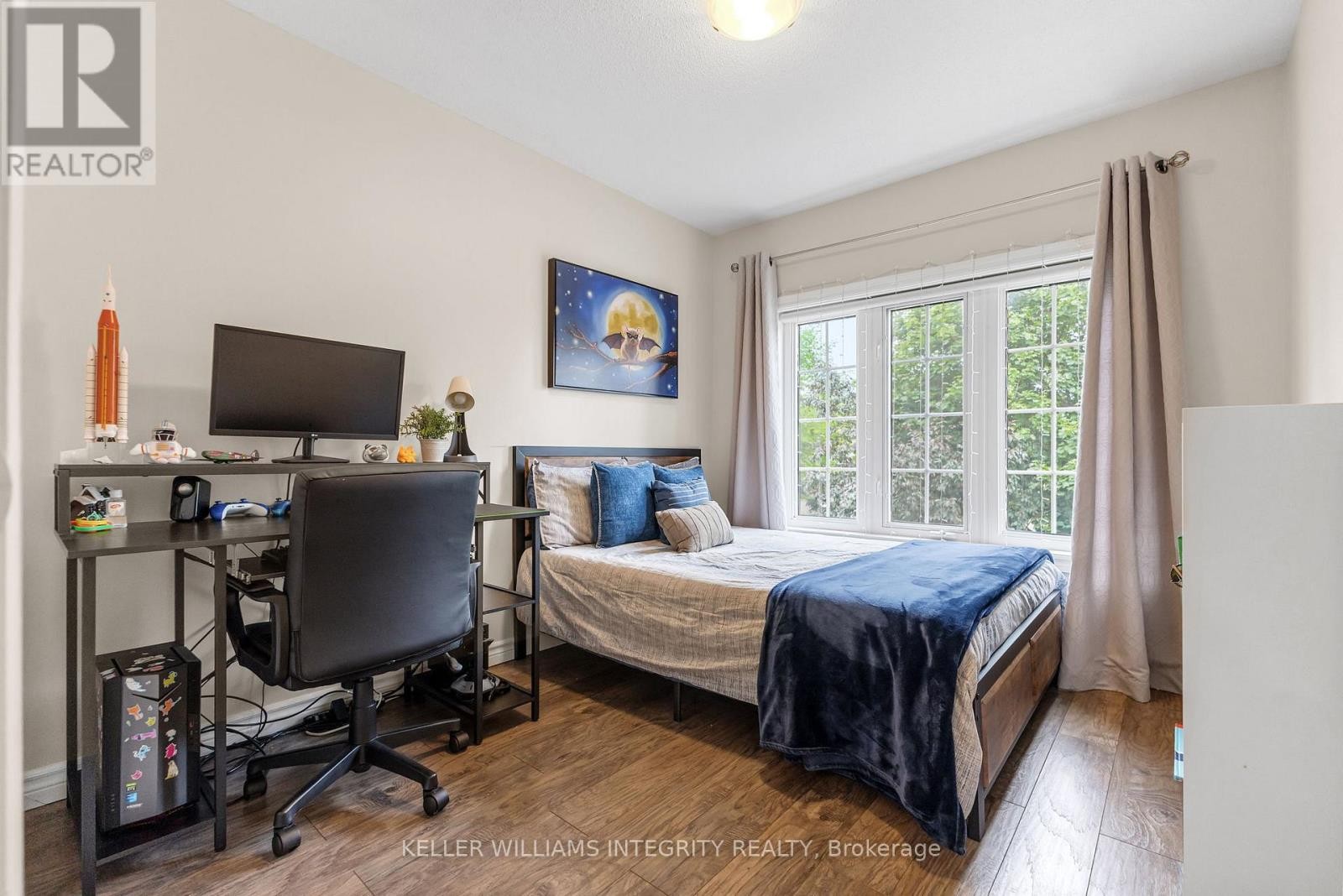 












202 BOOKTON PLACE

,
Ottawa,




Ontario
K1V2H3

