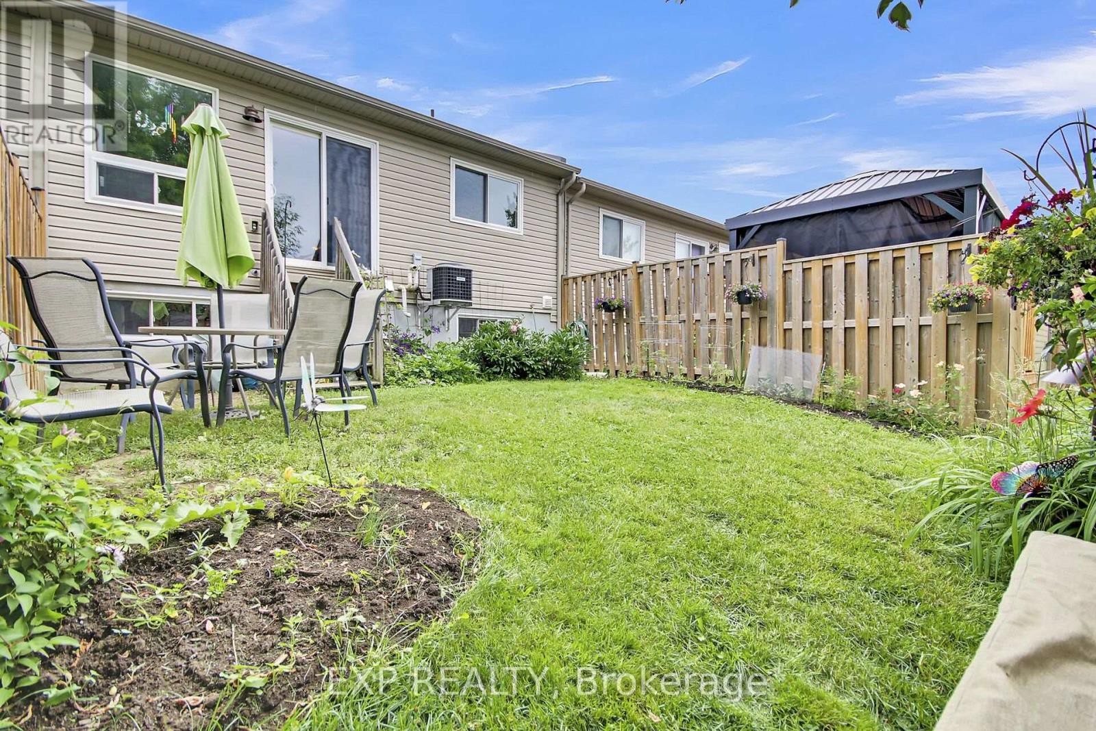 












332 FINNER COURT

,
Mississippi Mills,




Ontario
K0A1A0

