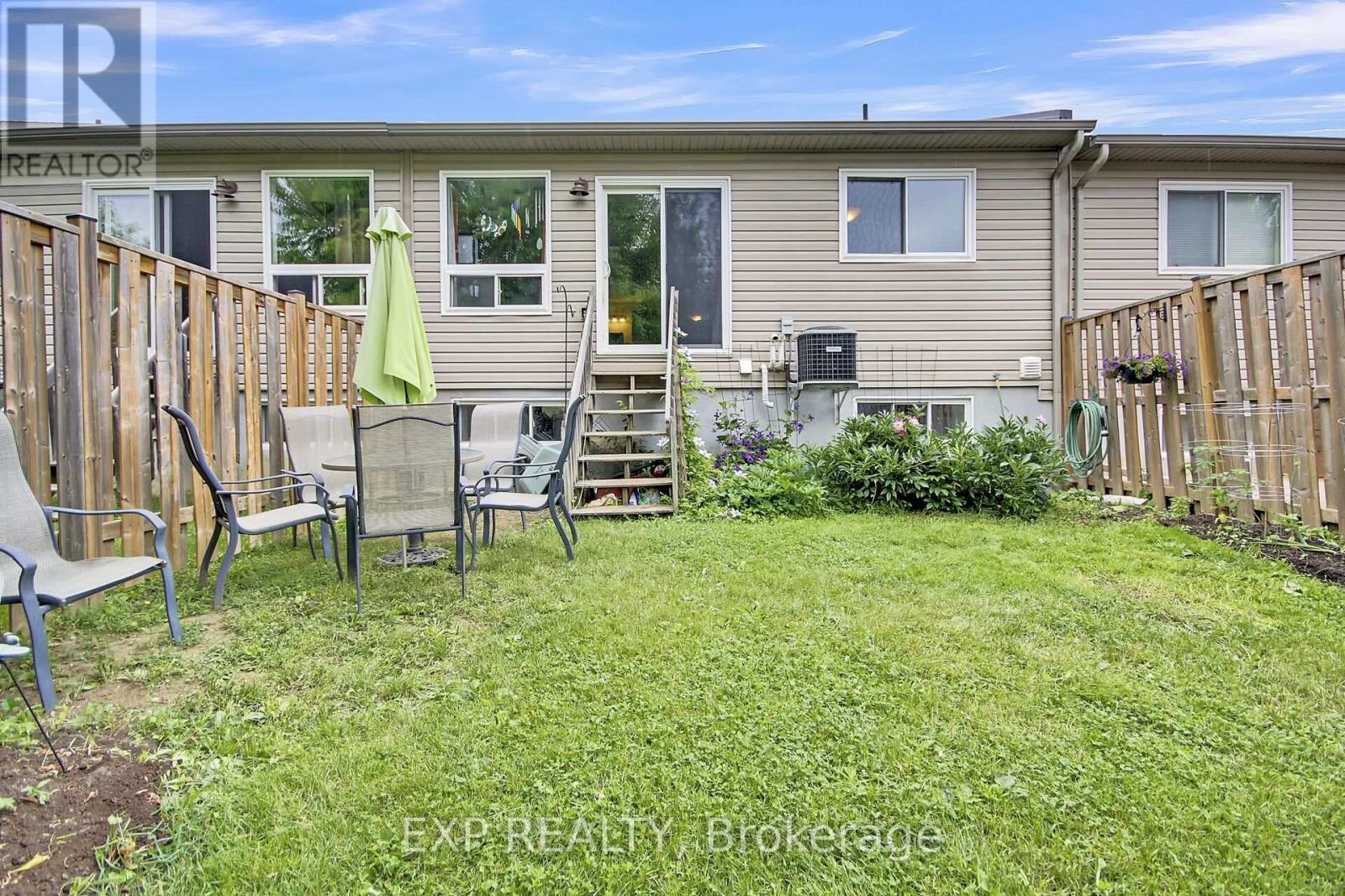 












332 FINNER COURT

,
Mississippi Mills,




Ontario
K0A1A0

