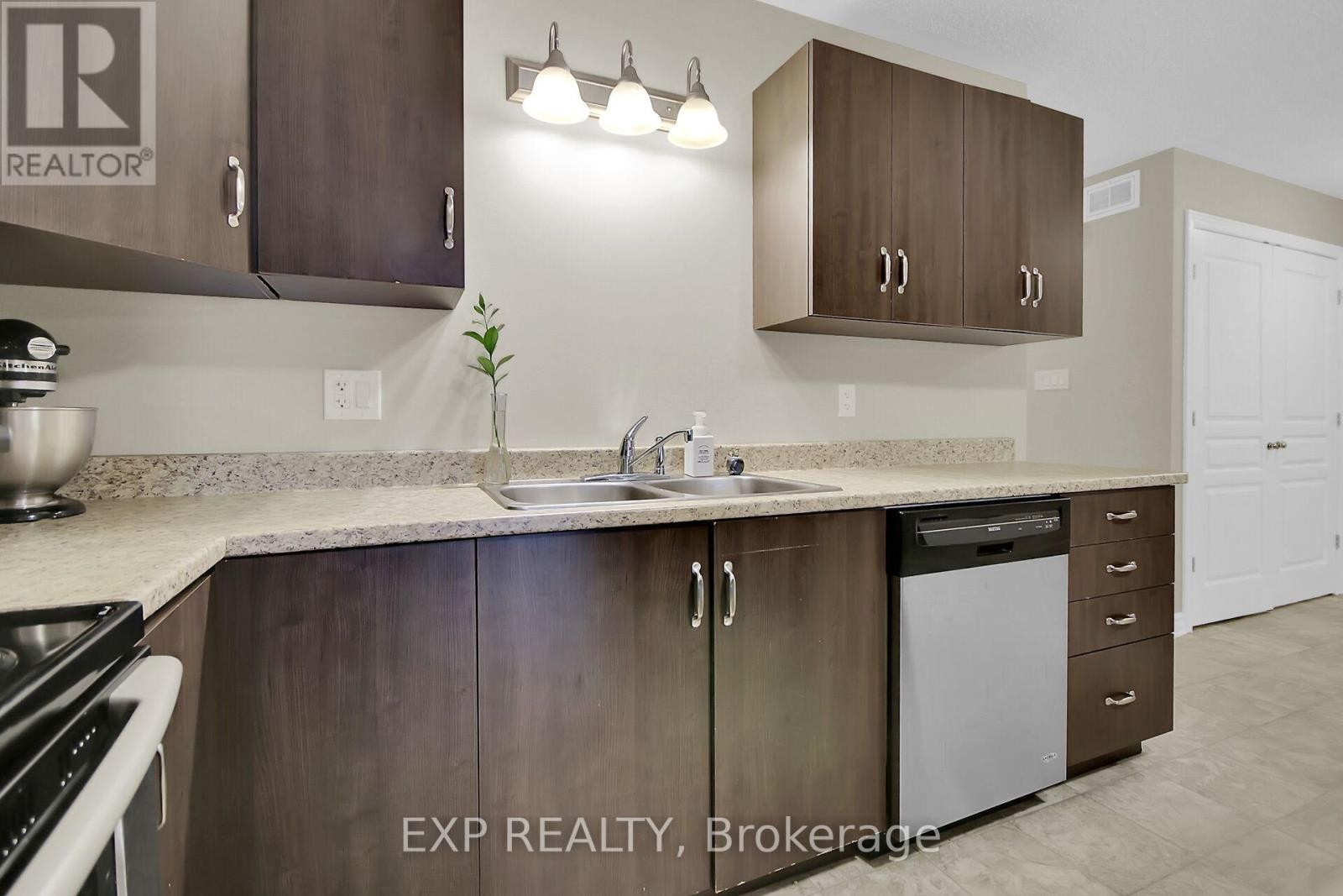 












332 FINNER COURT

,
Mississippi Mills,




Ontario
K0A1A0

