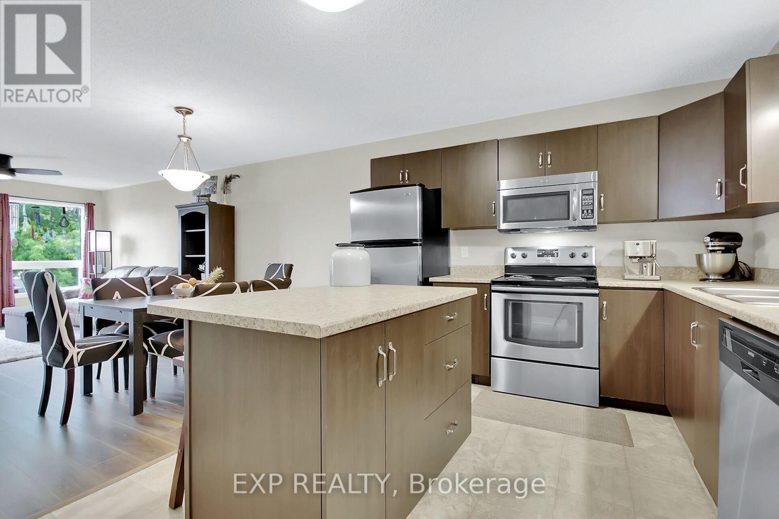 












332 FINNER COURT

,
Mississippi Mills,




Ontario
K0A1A0

