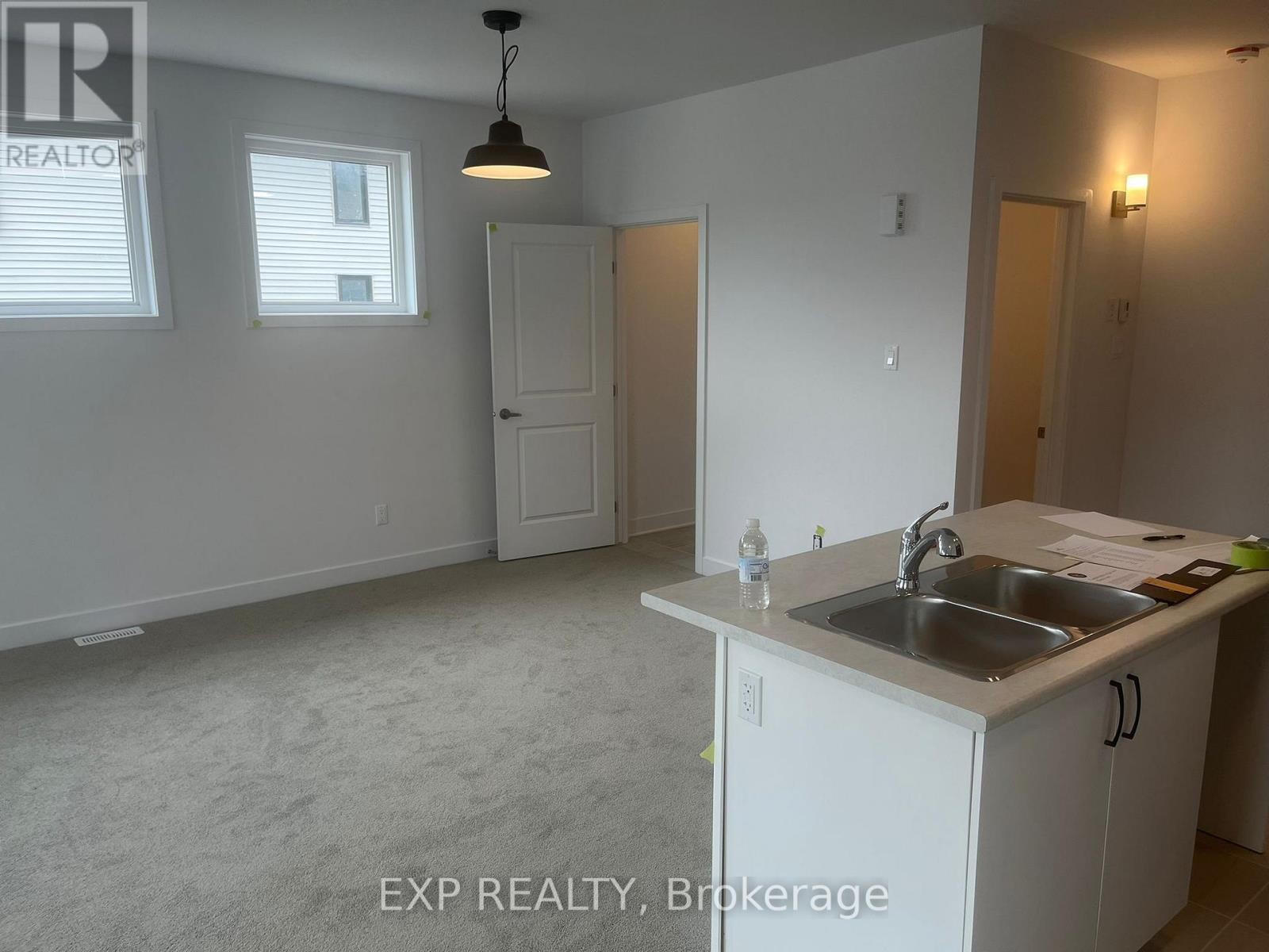 












E - 230 PINGWI PLACE

,
Ottawa,




Ontario
K1X0E9


