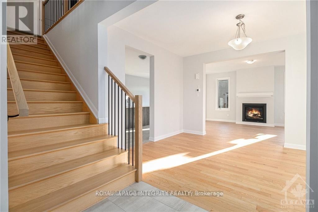 












169 GOSLING CRESCENT

,
Ottawa,




Ontario
K2W0K7

