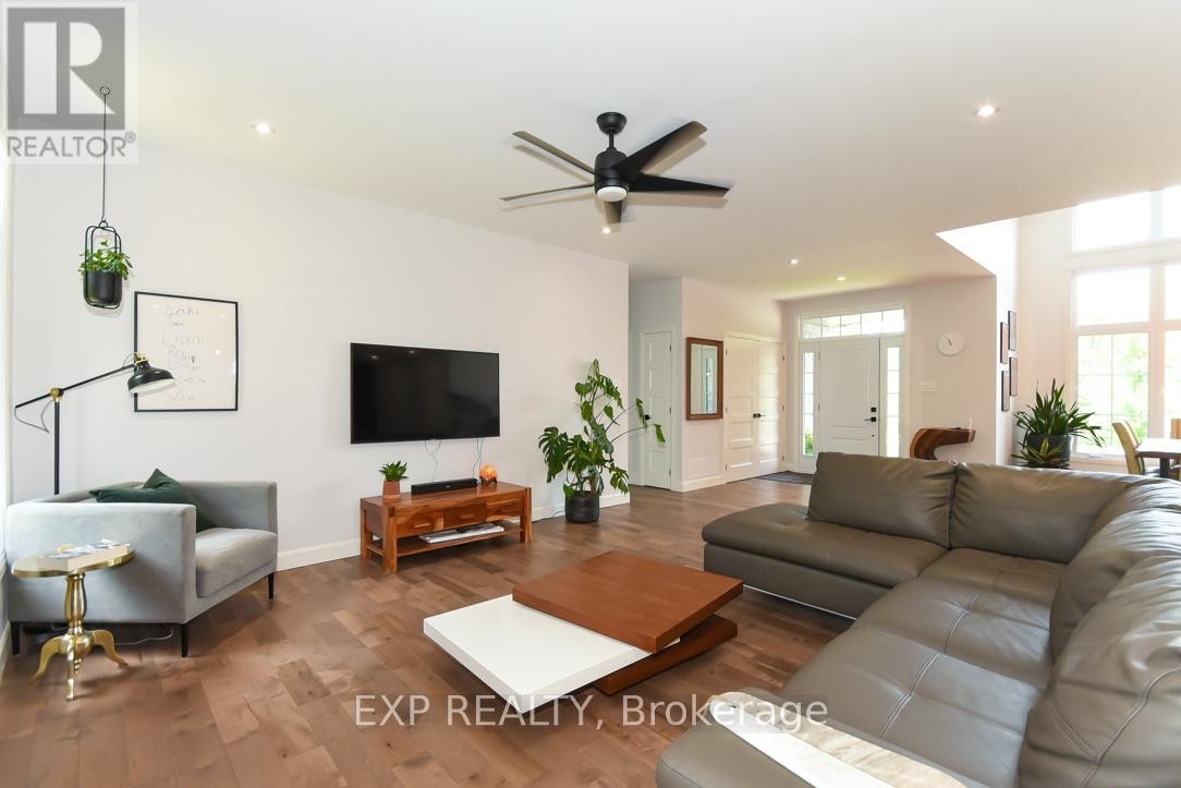 












1579 ROLLIN ROAD

,
Clarence-Rockland,




Ontario
K0A3N0

