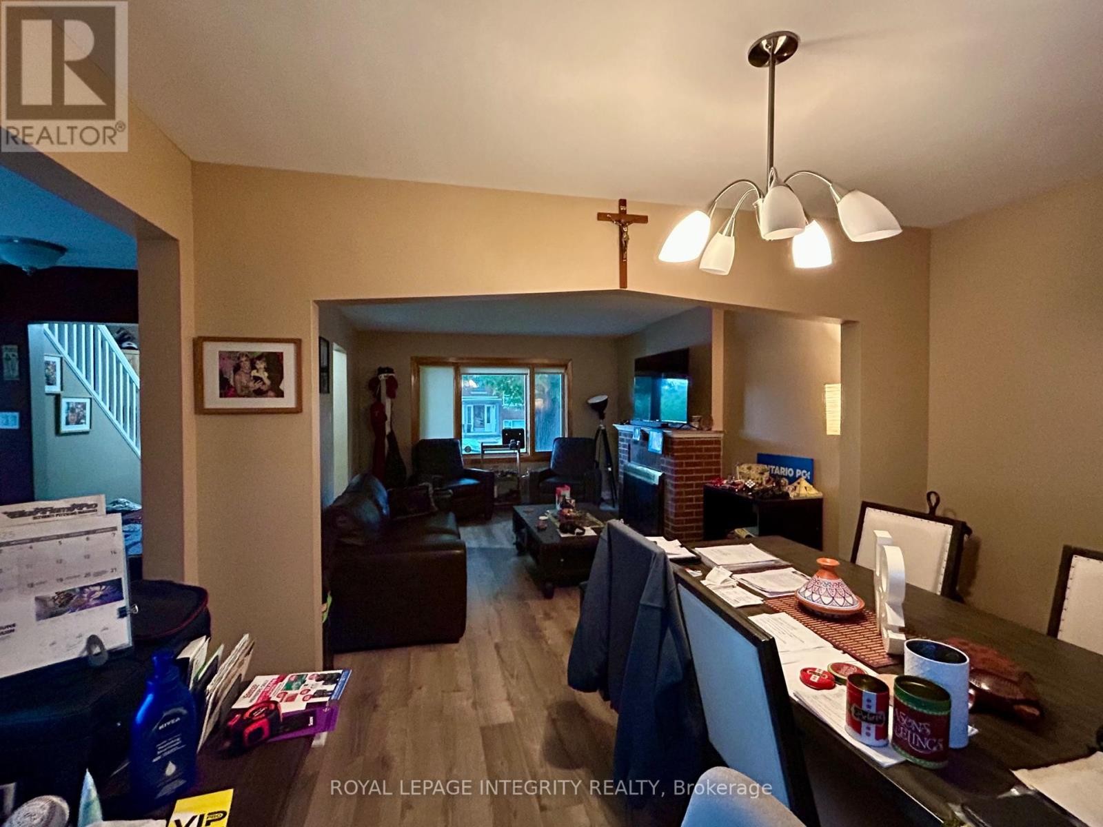 












1350 LEASIDE AVENUE

,
Ottawa,




Ontario
K1Z7R1

