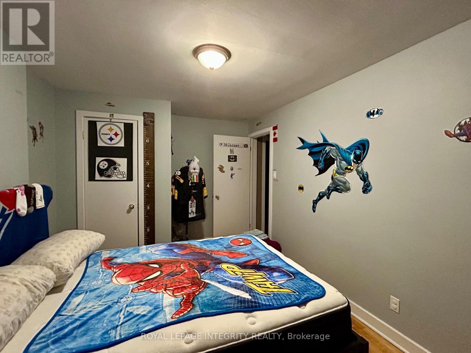 












1350 LEASIDE AVENUE

,
Ottawa,




Ontario
K1Z7R1

