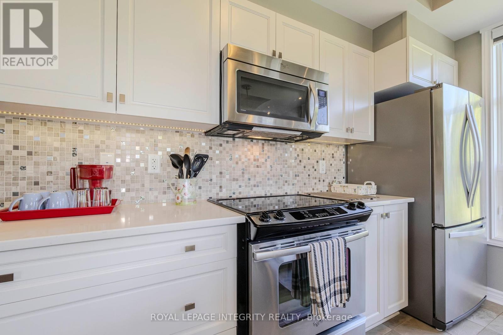 












205 - 200 TITANIUM PRIVATE

,
Ottawa,




Ontario
K1C0B9


