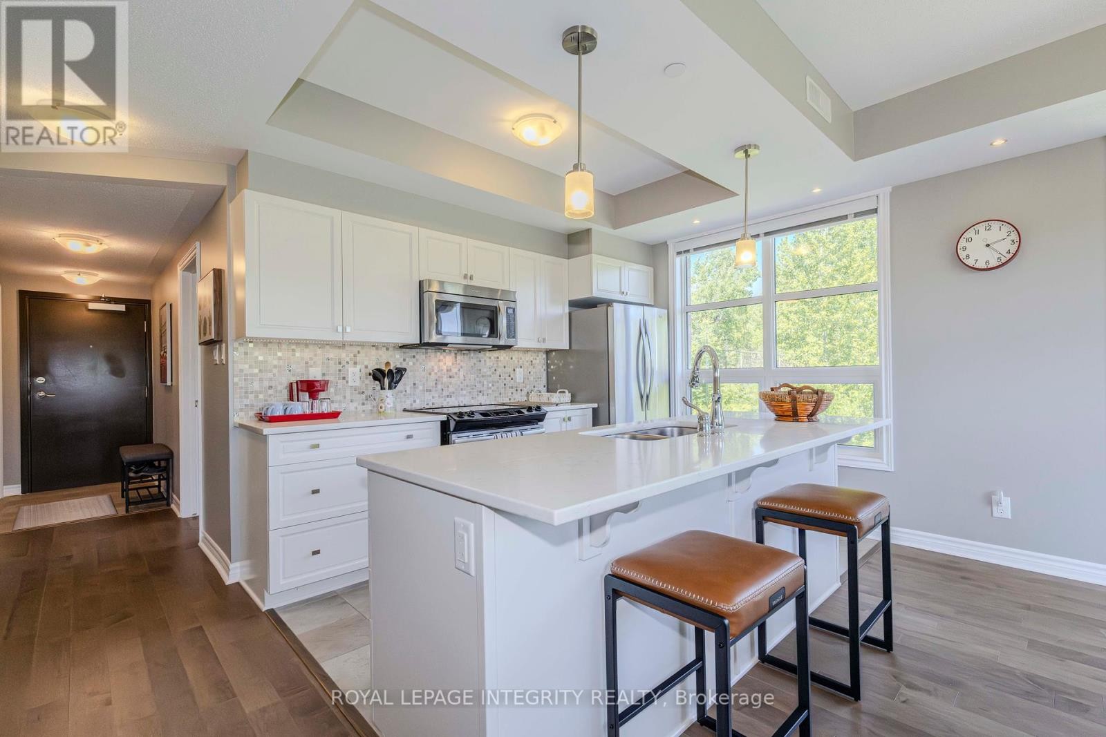 












205 - 200 TITANIUM PRIVATE

,
Ottawa,




Ontario
K1C0B9

