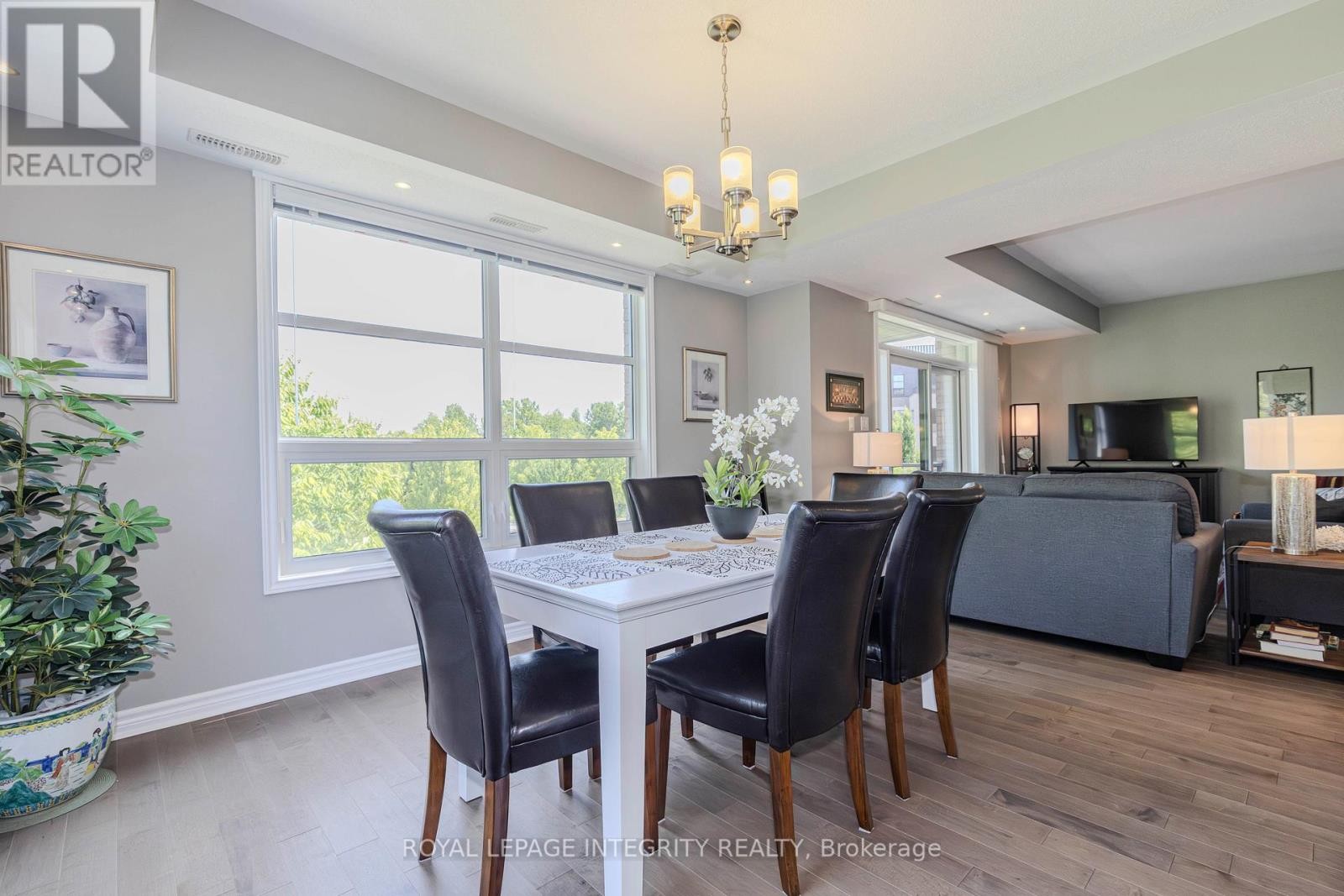 












205 - 200 TITANIUM PRIVATE

,
Ottawa,




Ontario
K1C0B9

