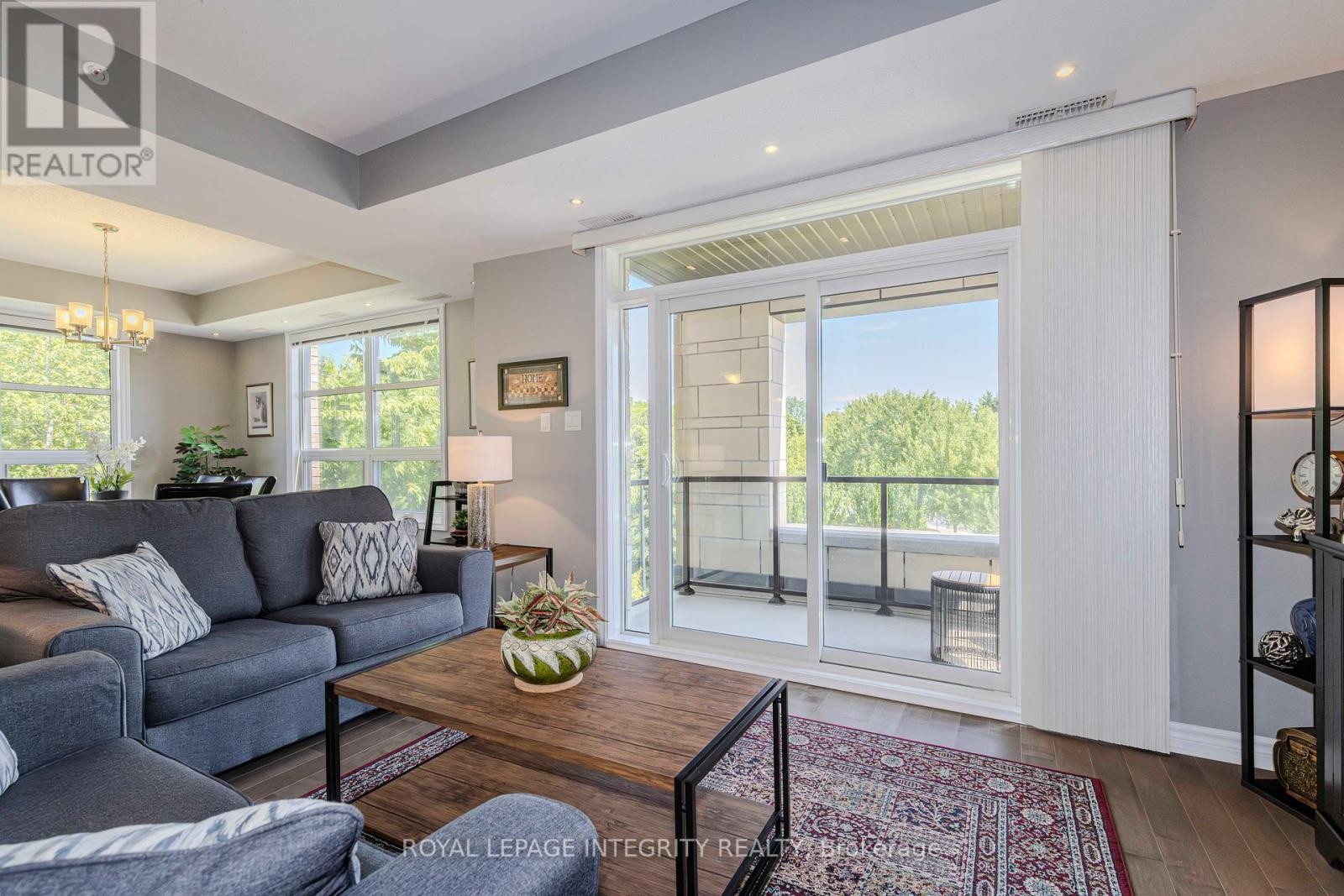 












205 - 200 TITANIUM PRIVATE

,
Ottawa,




Ontario
K1C0B9

