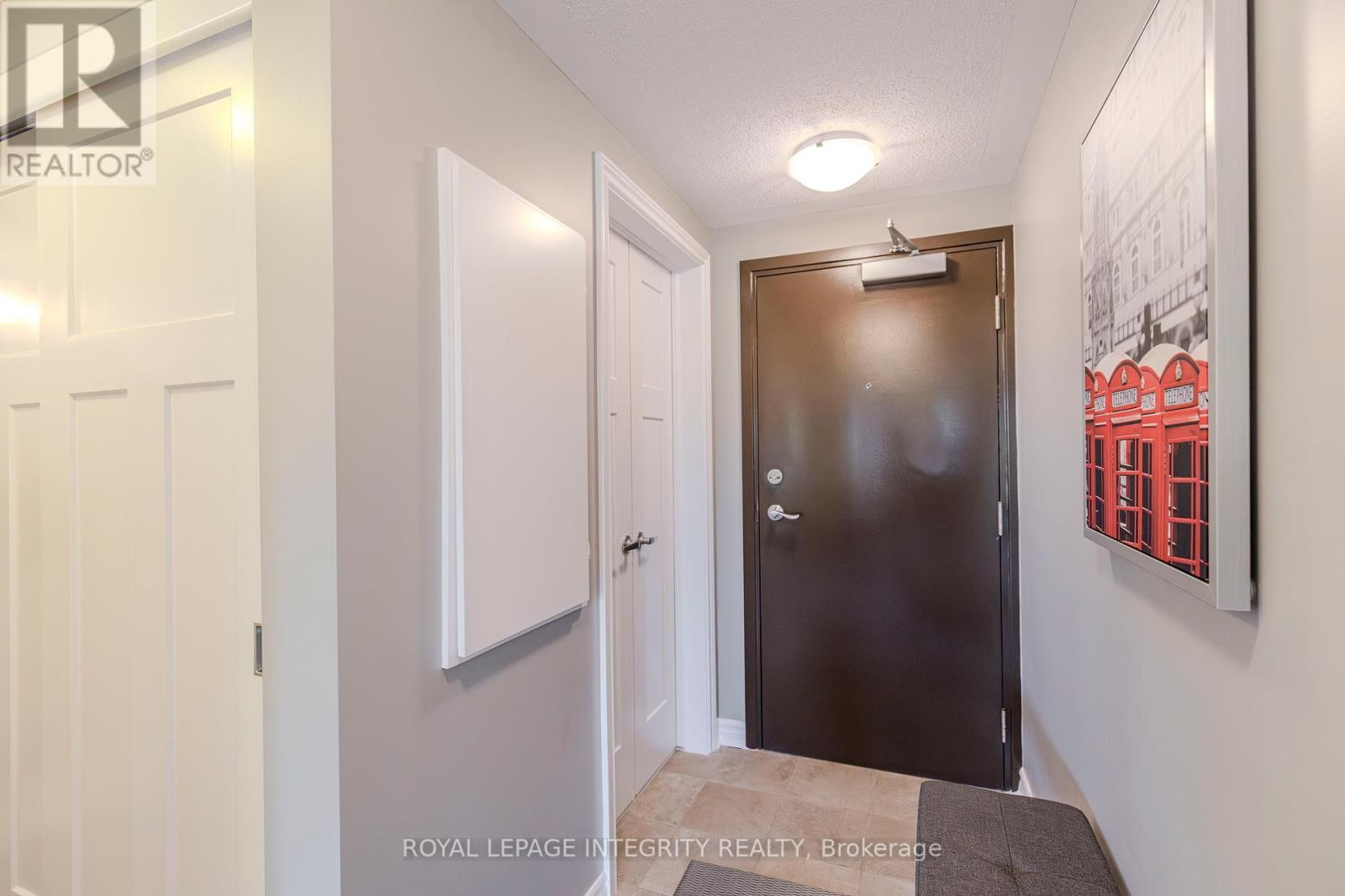 












205 - 200 TITANIUM PRIVATE

,
Ottawa,




Ontario
K1C0B9

