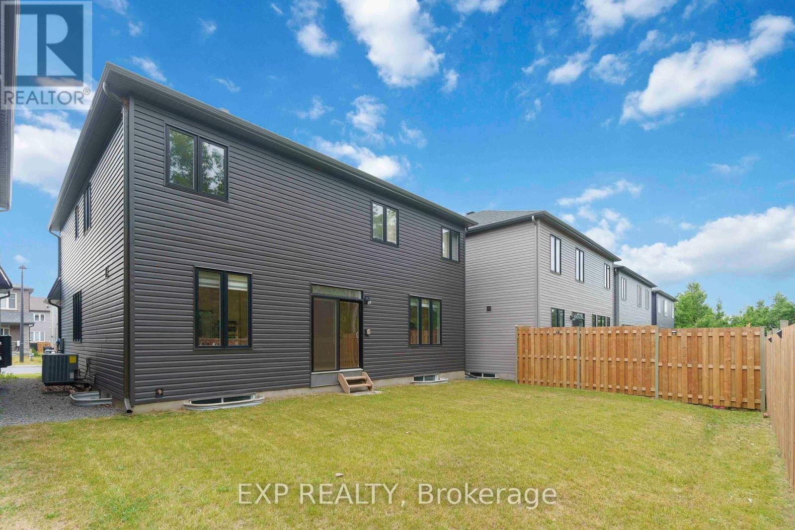 












181 LYNN COULTER STREET

,
Ottawa,




Ontario
K2J7C2

