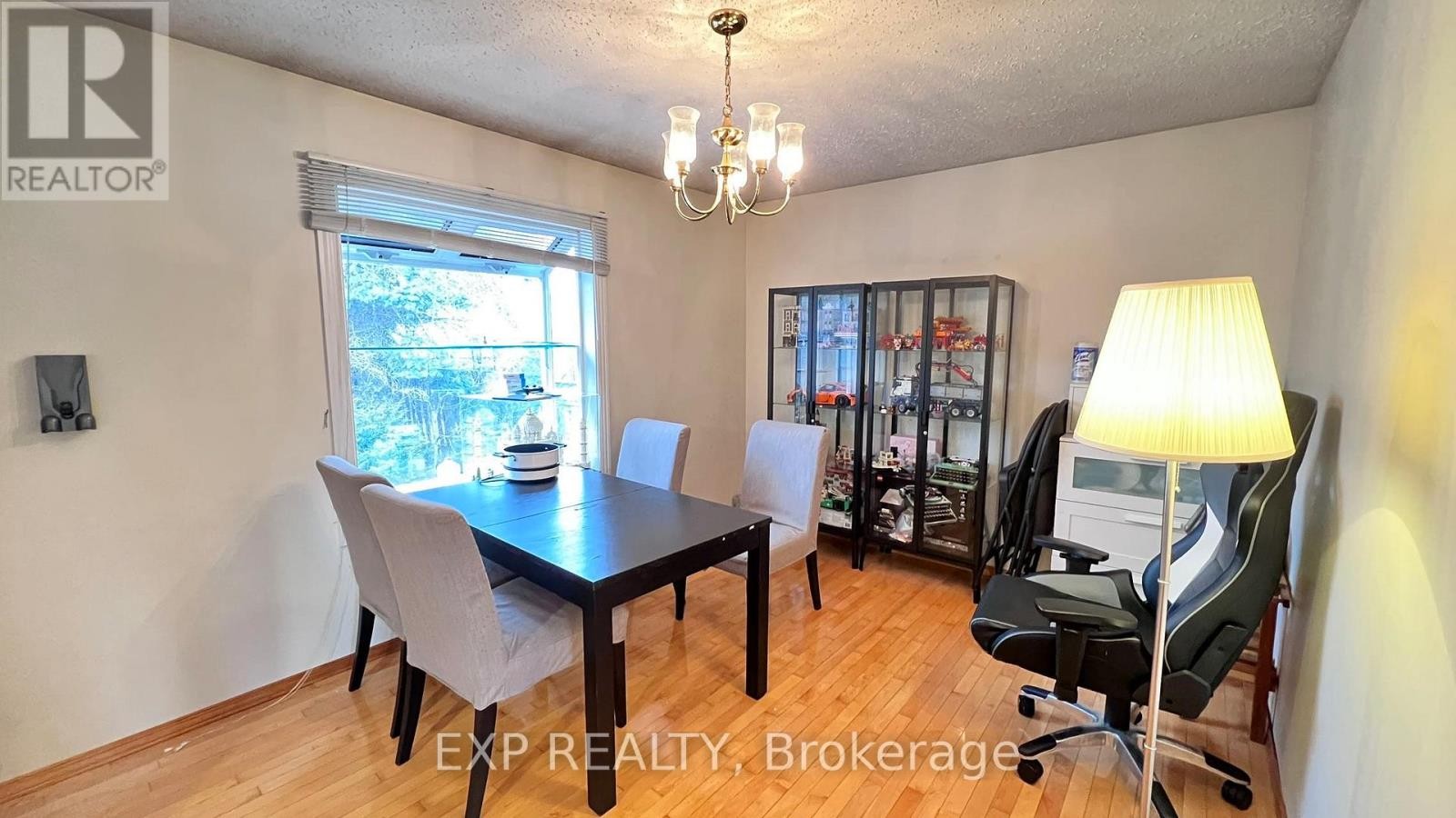 












960 CAHILL DRIVE

,
Ottawa,




Ontario
K1V9H8

