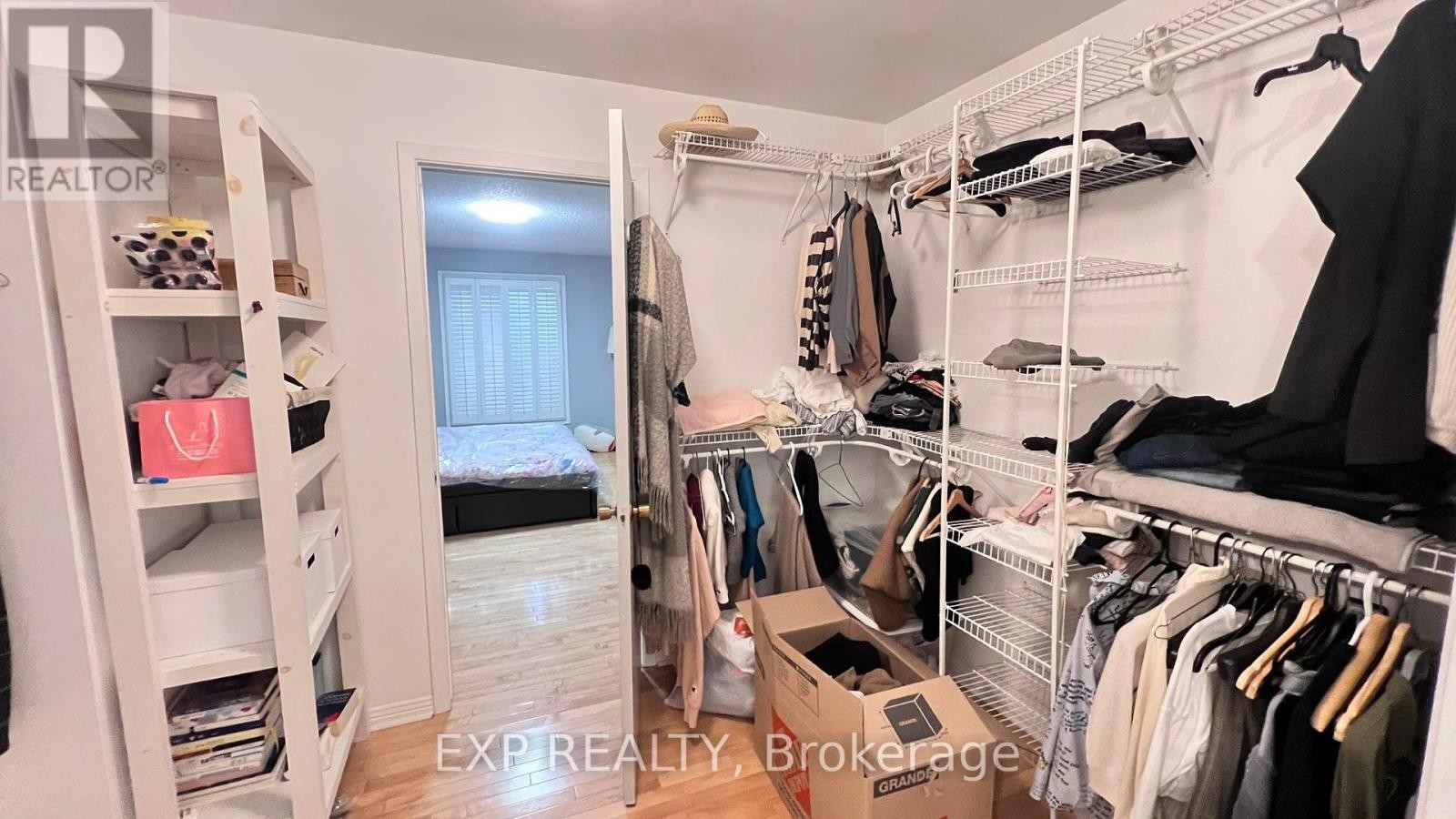 












960 CAHILL DRIVE

,
Ottawa,




Ontario
K1V9H8

