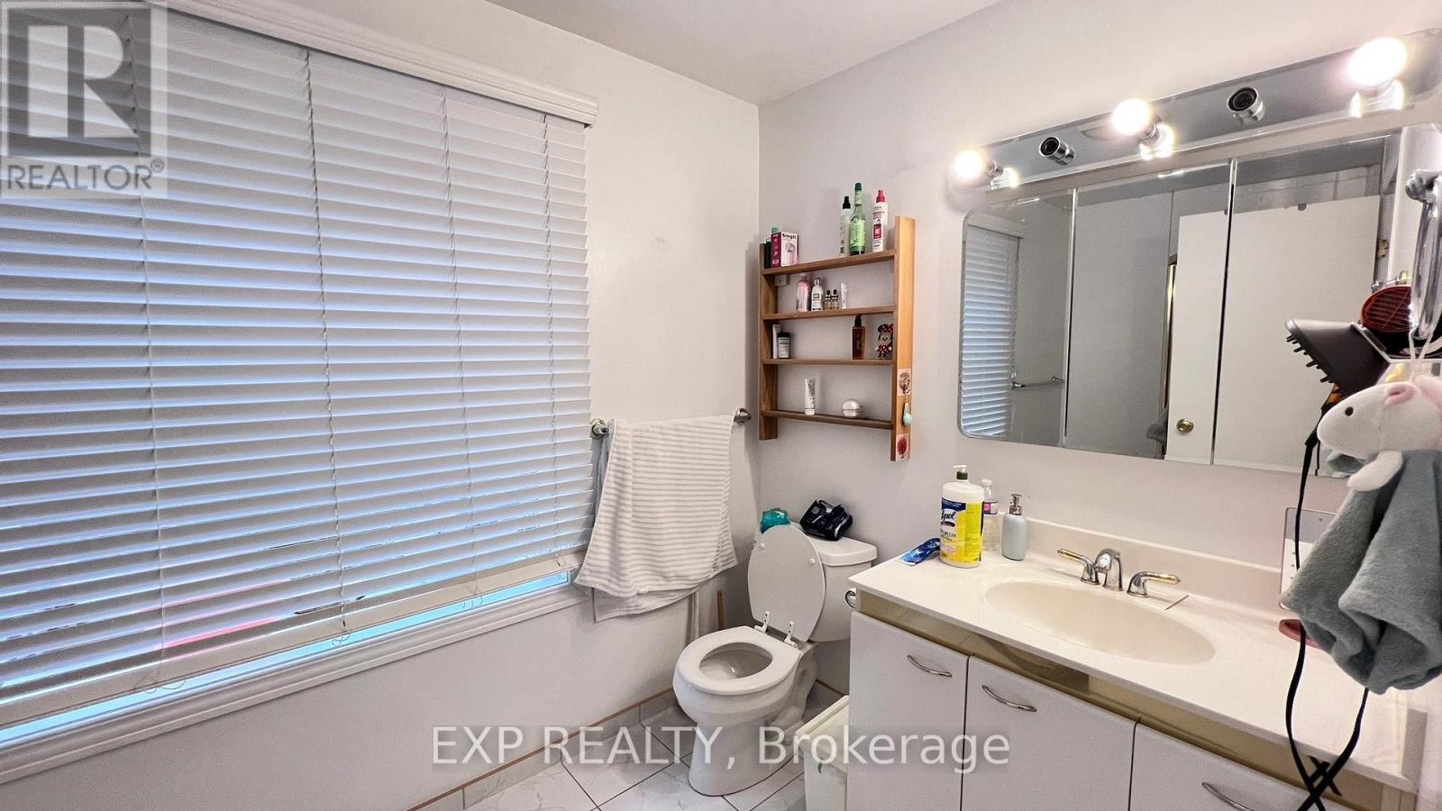 












960 CAHILL DRIVE

,
Ottawa,




Ontario
K1V9H8

