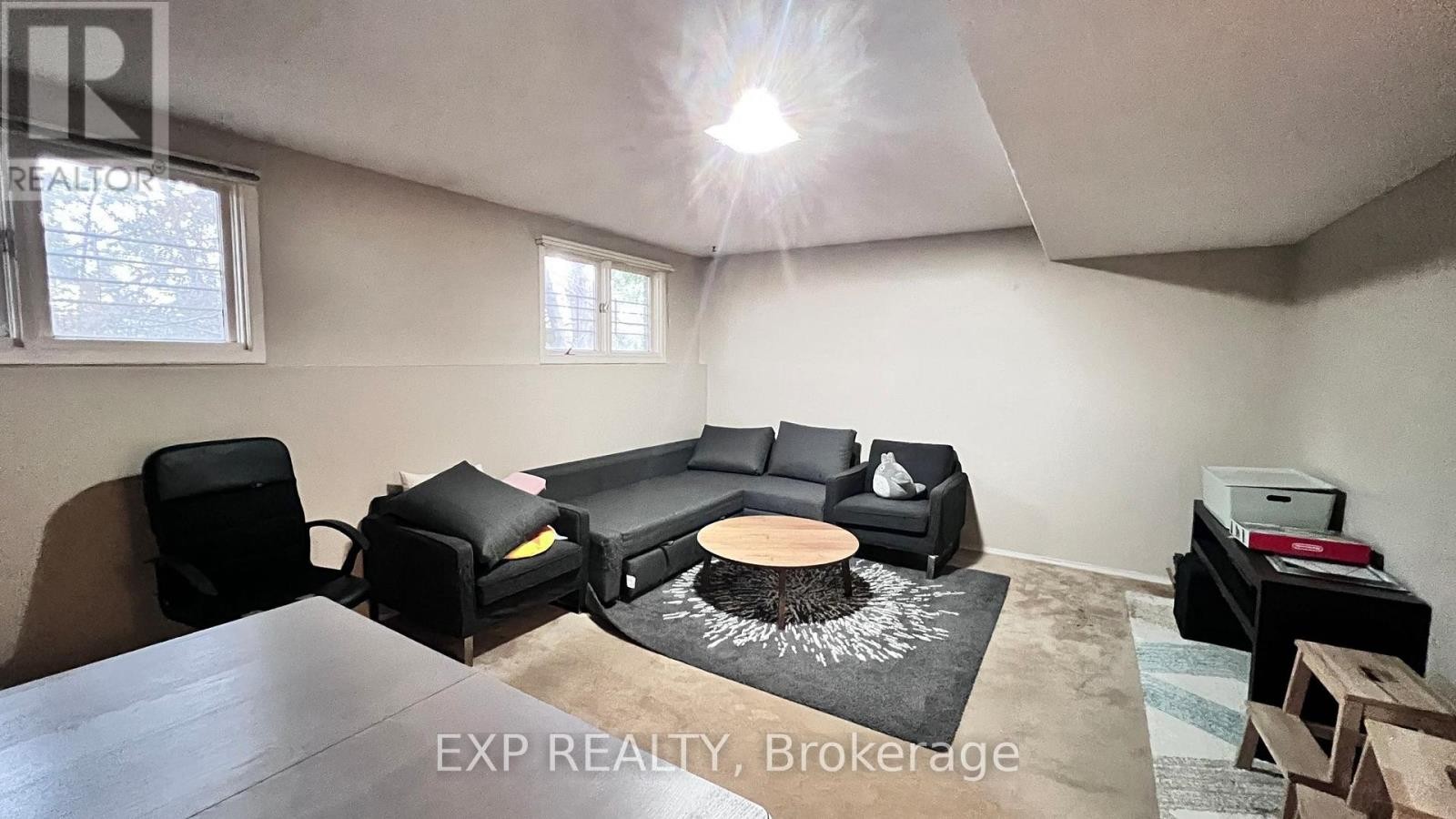 












960 CAHILL DRIVE

,
Ottawa,




Ontario
K1V9H8


