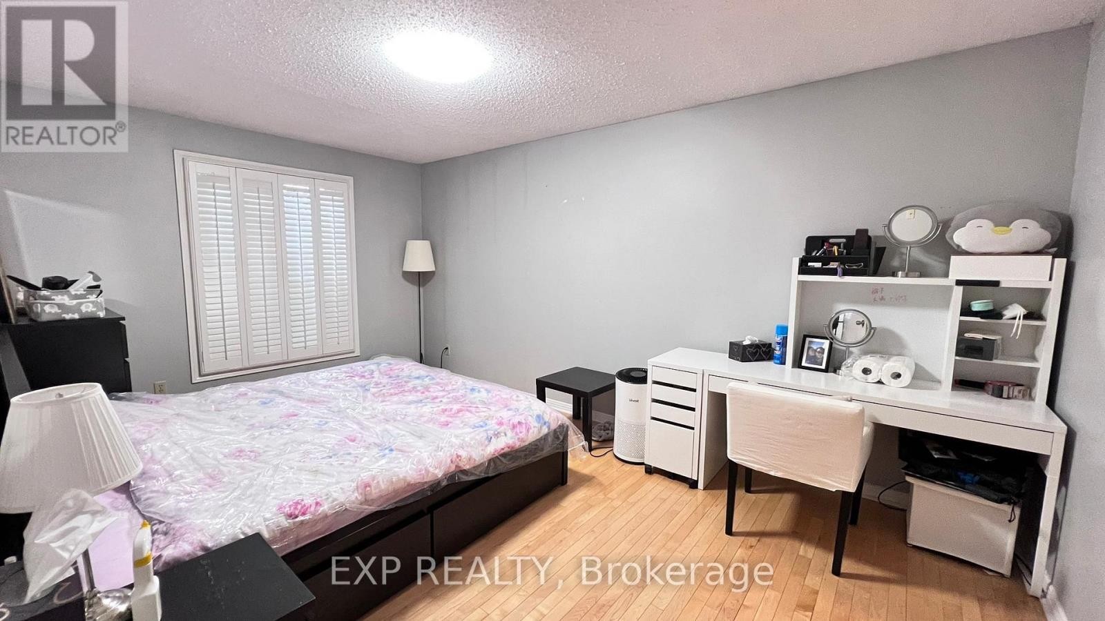 












960 CAHILL DRIVE

,
Ottawa,




Ontario
K1V9H8

