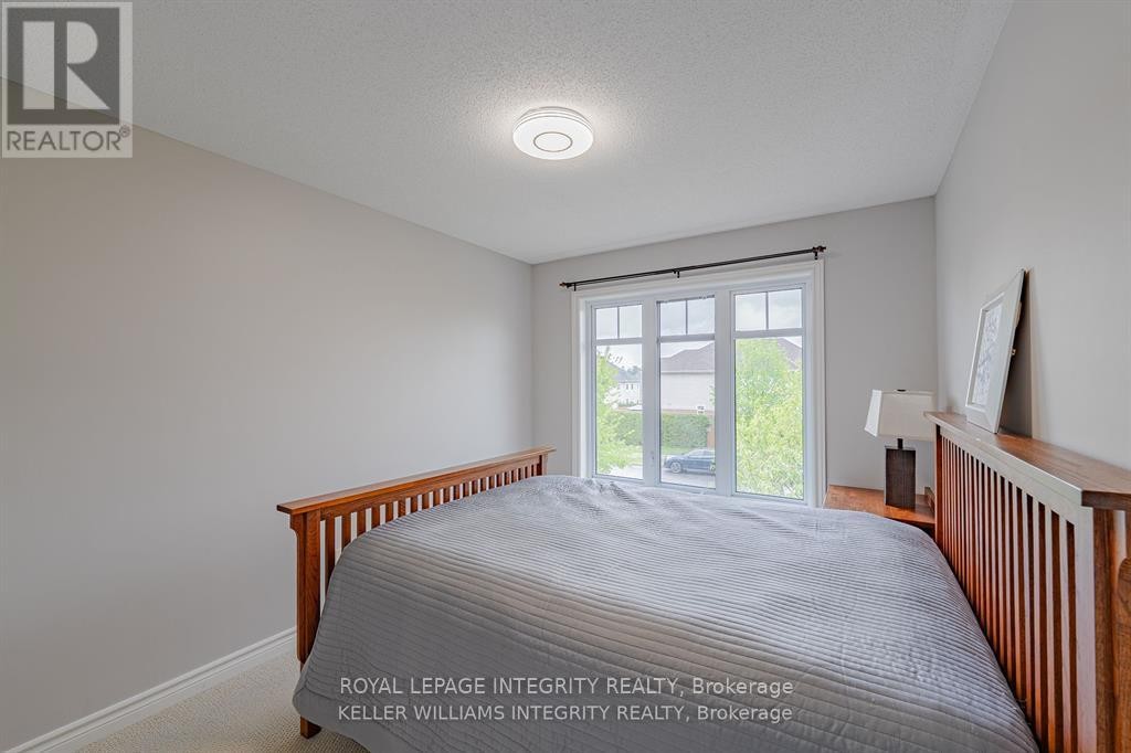 












268 KEYROCK DRIVE

,
Ottawa,




Ontario
K2T0G2

