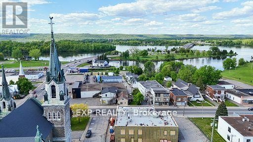 












467 MAIN STREET

,
Hawkesbury,




Ontario
K6A2S6

