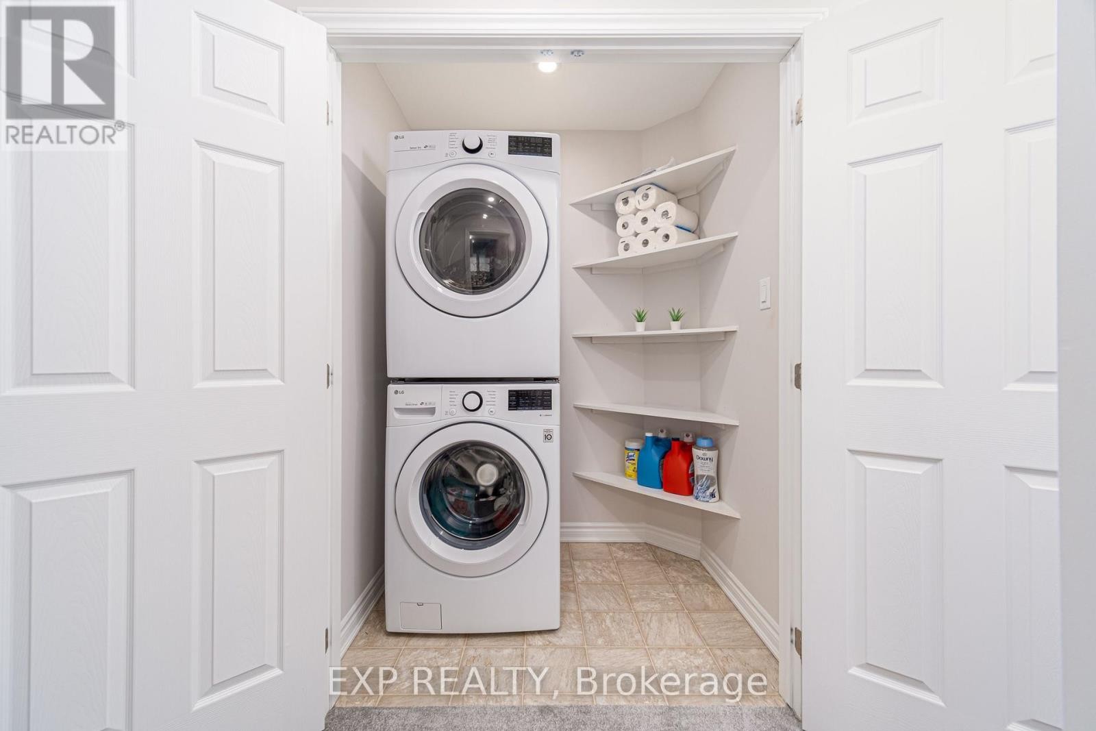 












103 WALLEYE PRIVATE

,
Ottawa,




Ontario
K2J6E2

