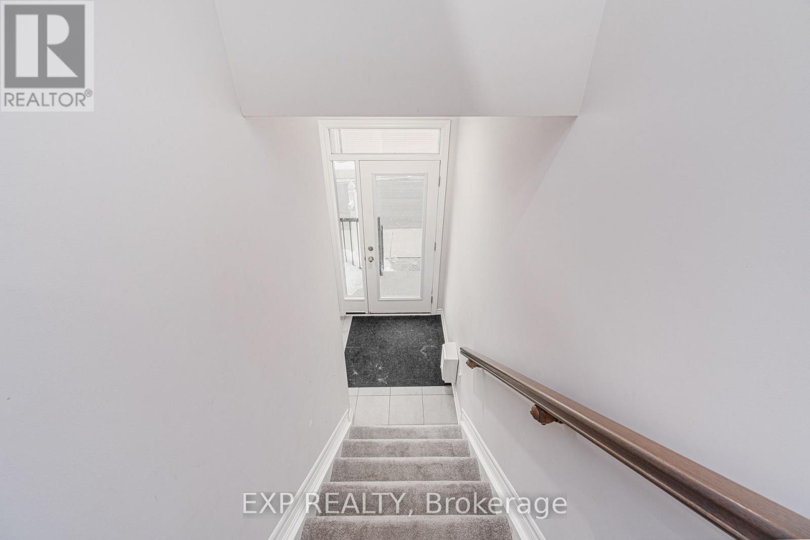












103 WALLEYE PRIVATE

,
Ottawa,




Ontario
K2J6E2

