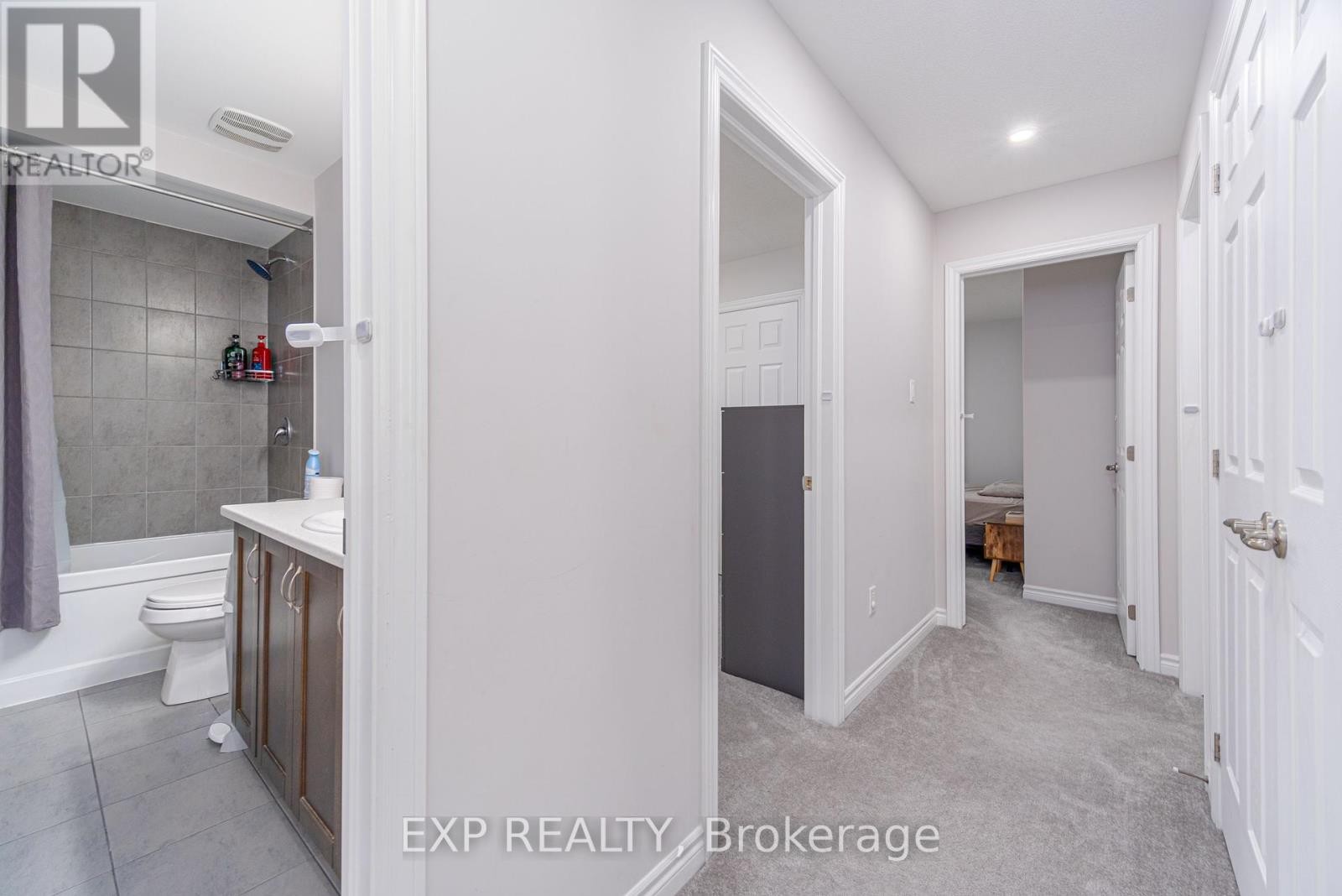 












103 WALLEYE PRIVATE

,
Ottawa,




Ontario
K2J6E2

