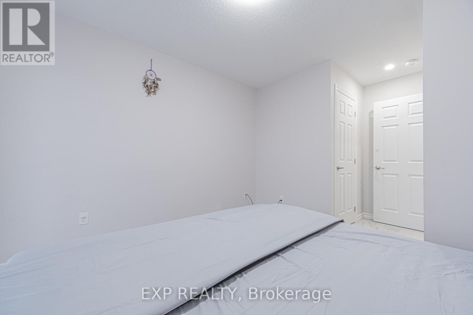 












103 WALLEYE PRIVATE

,
Ottawa,




Ontario
K2J6E2

