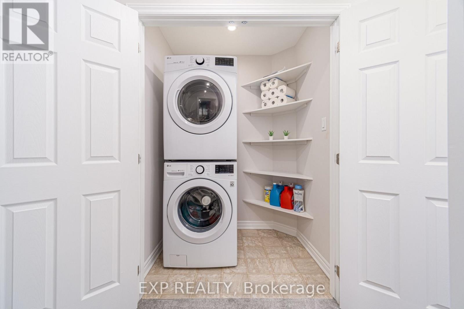 












103 WALLEYE PRIVATE

,
Ottawa,




Ontario
K2J6E2

