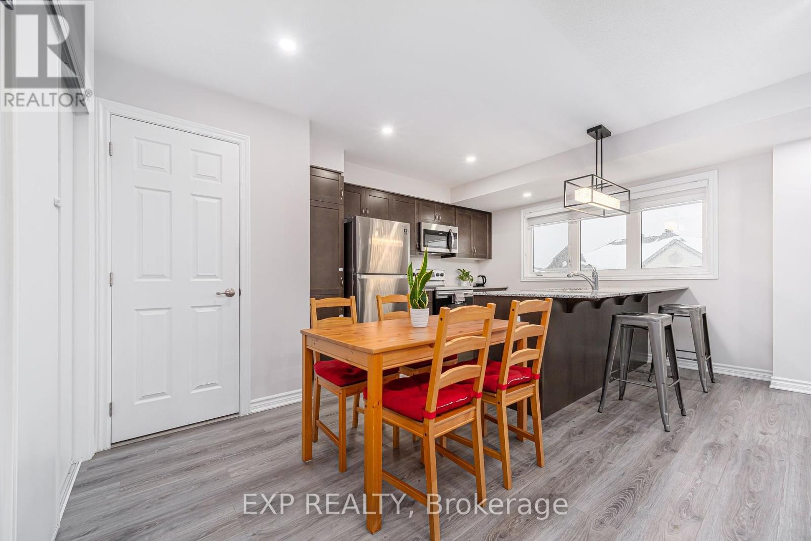 












103 WALLEYE PRIVATE

,
Ottawa,




Ontario
K2J6E2

