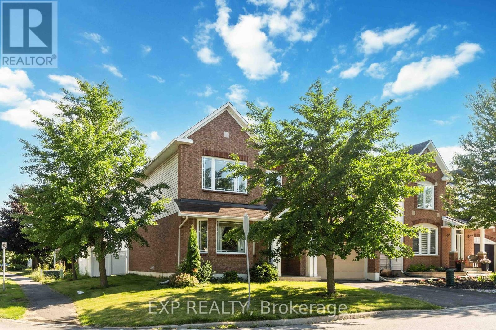 












104 YORKBERRY GATE

,
Ottawa,




Ontario
K1V1Z1

