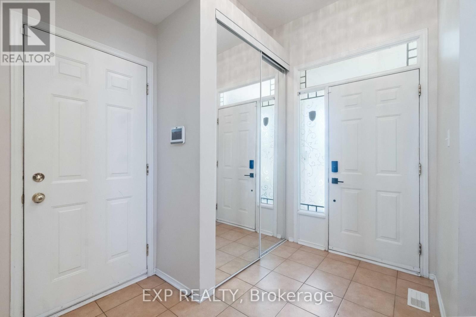 












104 YORKBERRY GATE

,
Ottawa,




Ontario
K1V1Z1

