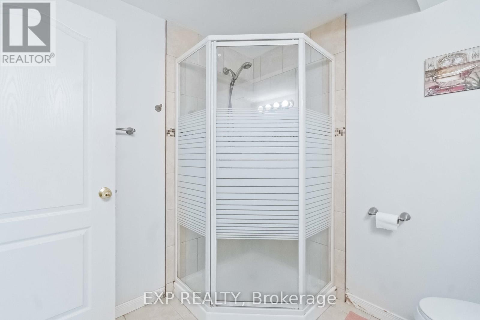












104 YORKBERRY GATE

,
Ottawa,




Ontario
K1V1Z1

