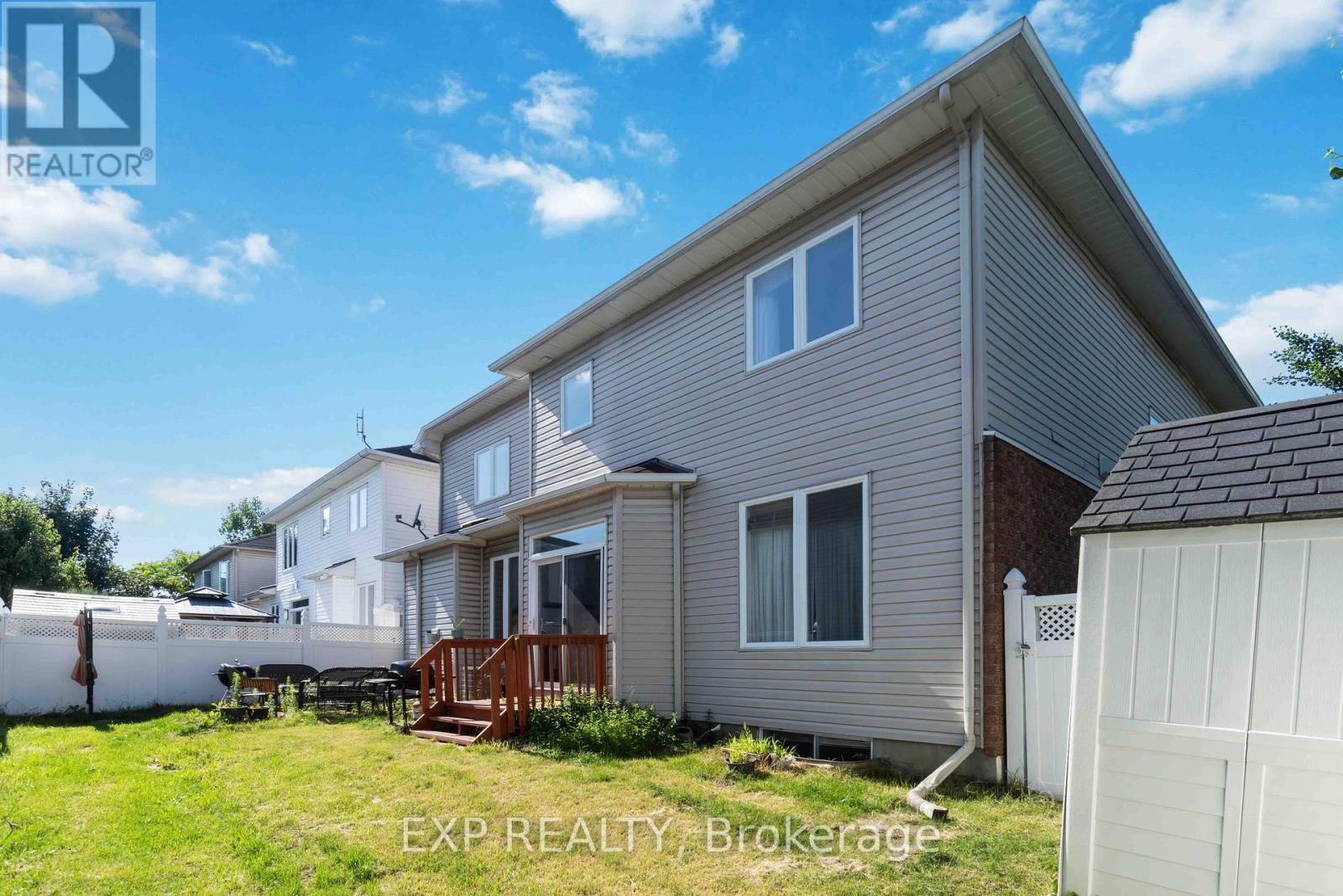 












104 YORKBERRY GATE

,
Ottawa,




Ontario
K1V1Z1

