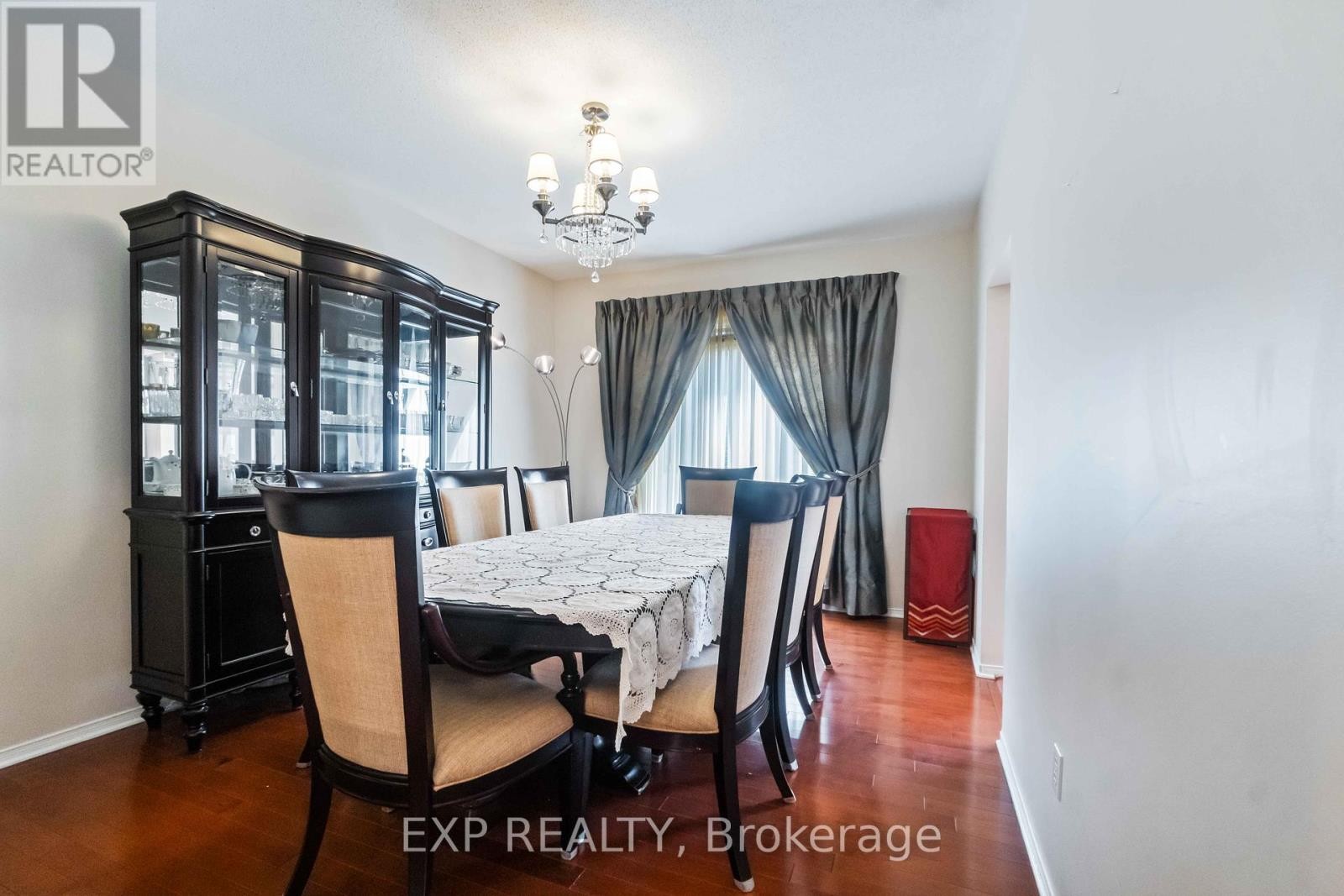 












104 YORKBERRY GATE

,
Ottawa,




Ontario
K1V1Z1

