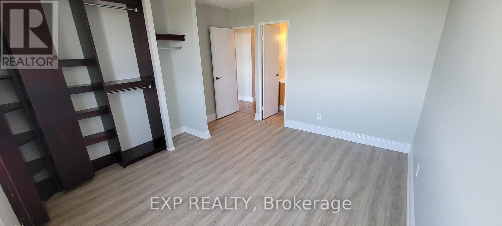 












810 - 2020 JASMINE CRESCENT

,
Ottawa,




Ontario
K1J8K5

