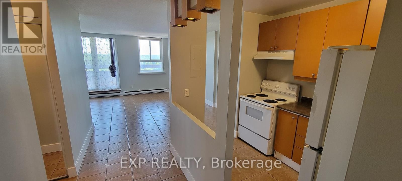 












810 - 2020 JASMINE CRESCENT

,
Ottawa,




Ontario
K1J8K5

